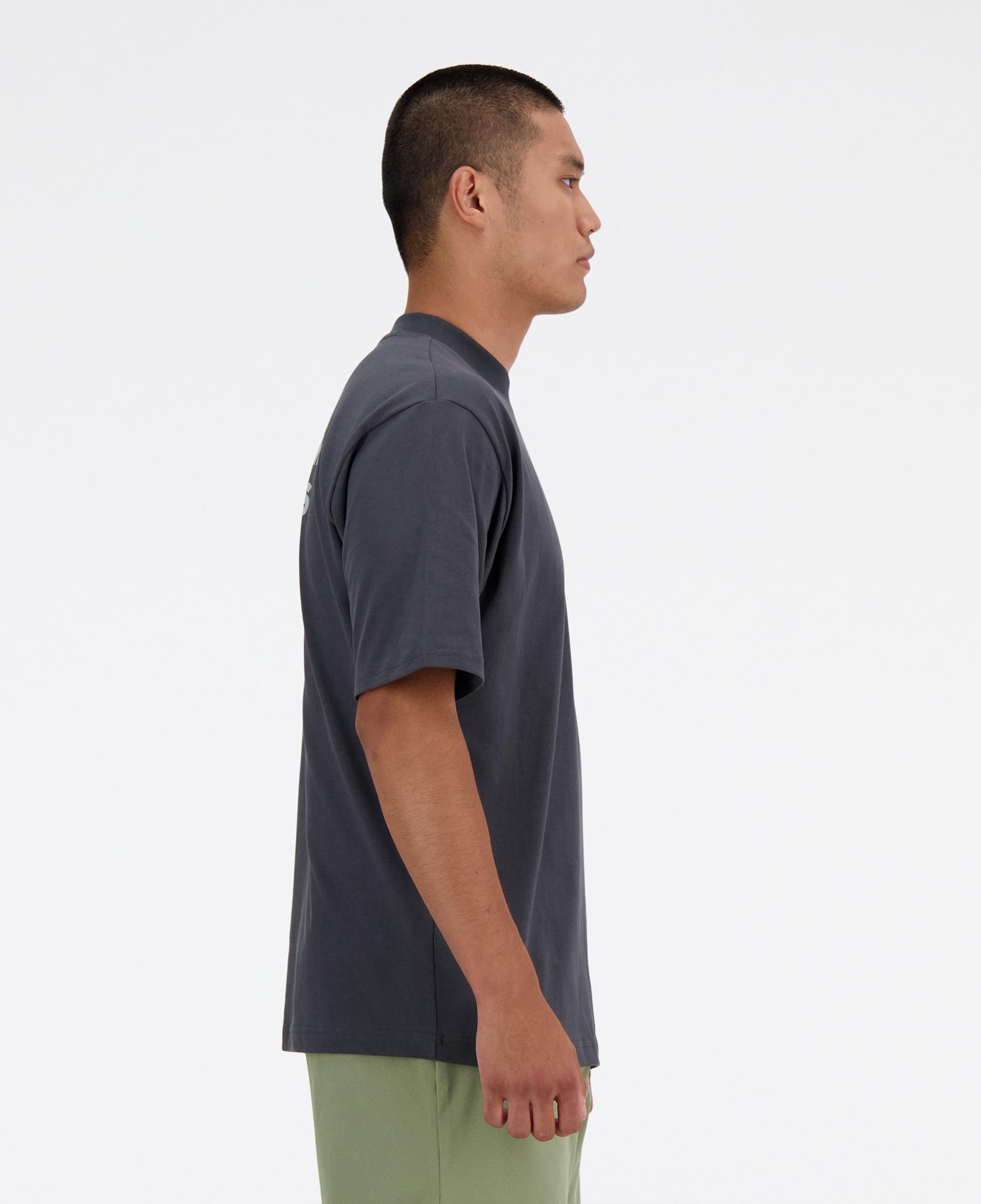 New Balance Shifted Oversized Erkek T-Shirt
