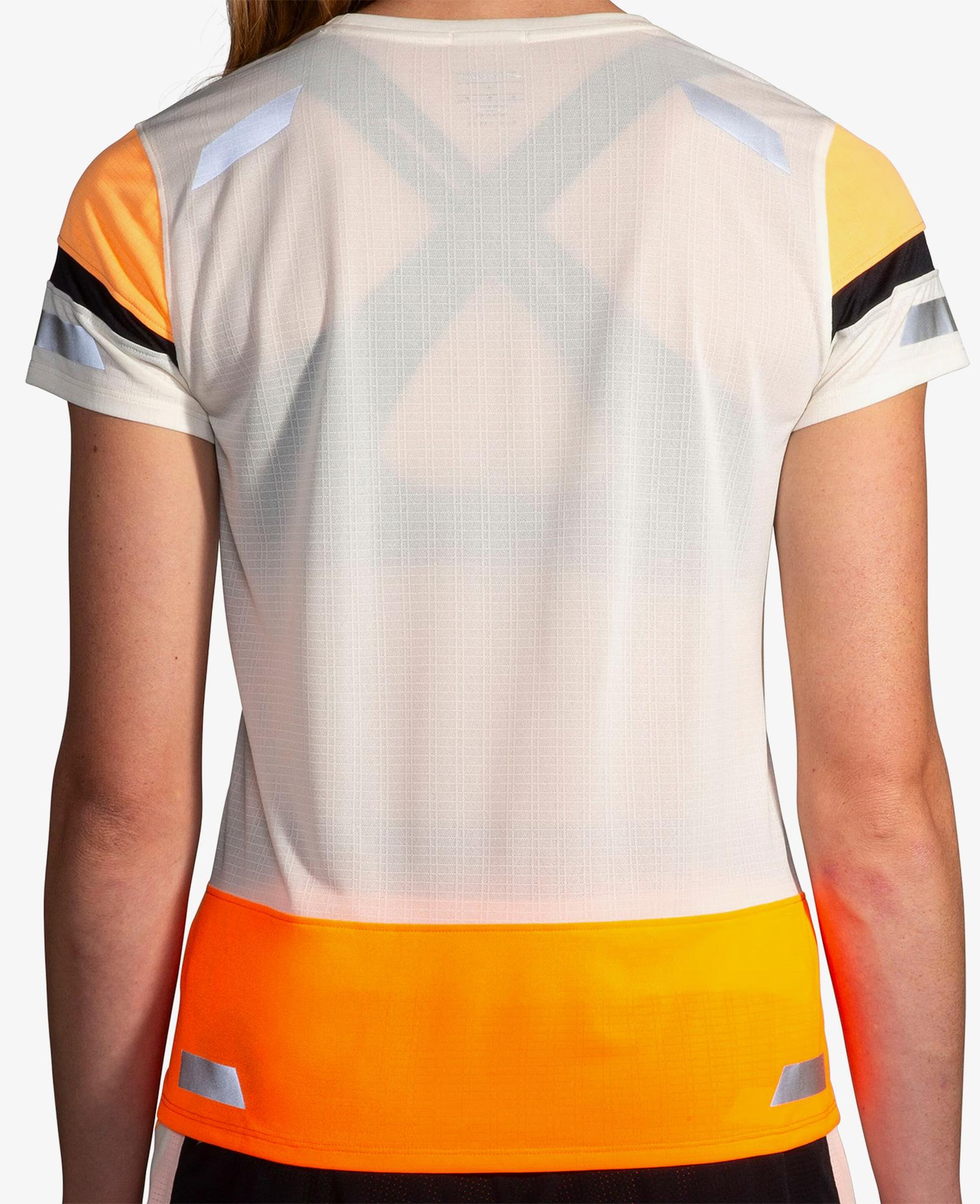 Brooks Run Visible Sleeve 2.0 Kadın Beyaz T-Shirt
