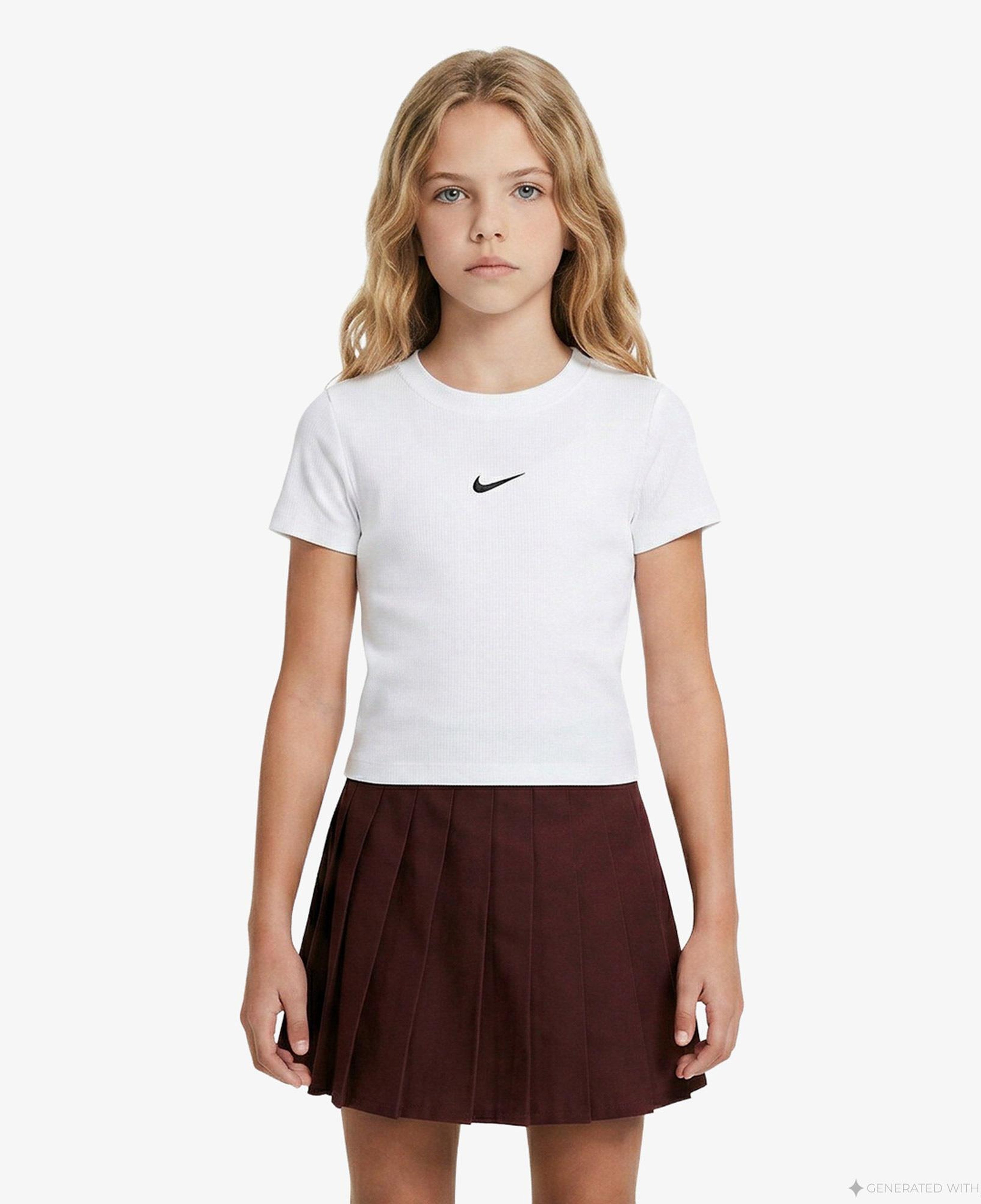 Nike Sportswear Çocuk Beyaz Crop T-Shirt