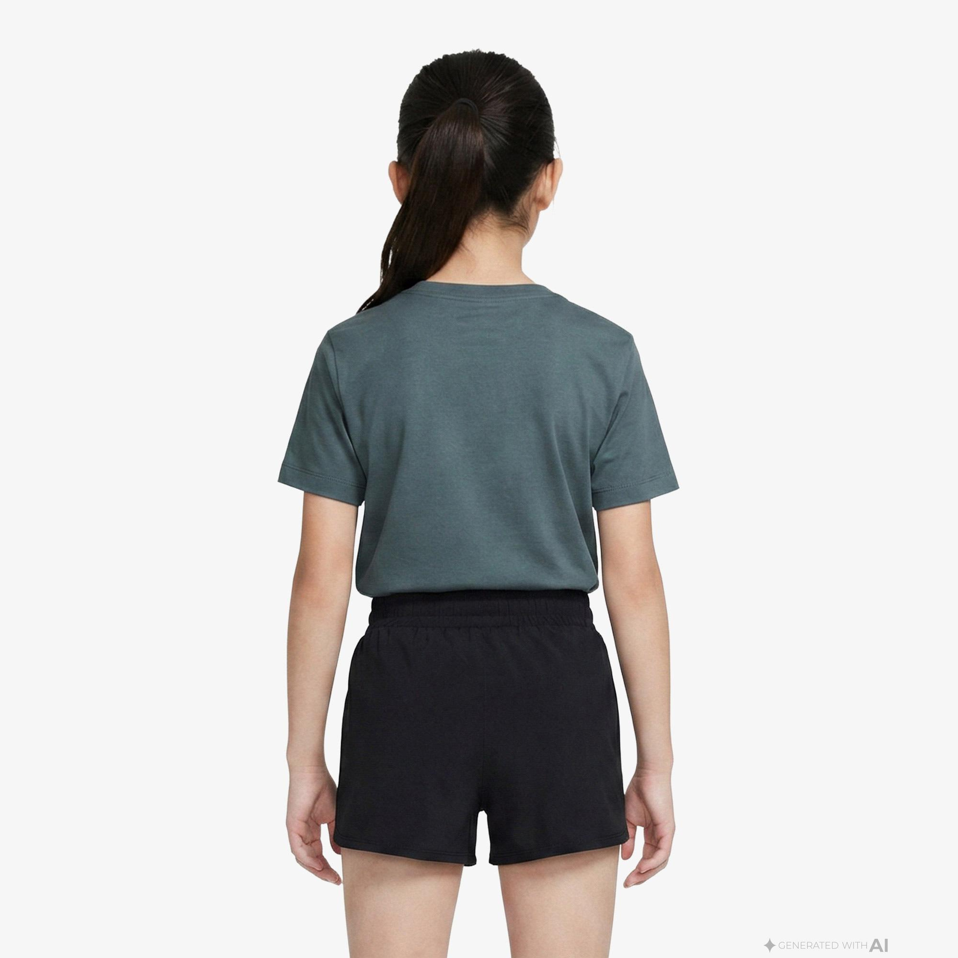 Nike Sportswear Futura Çocuk Yeşil T-Shirt