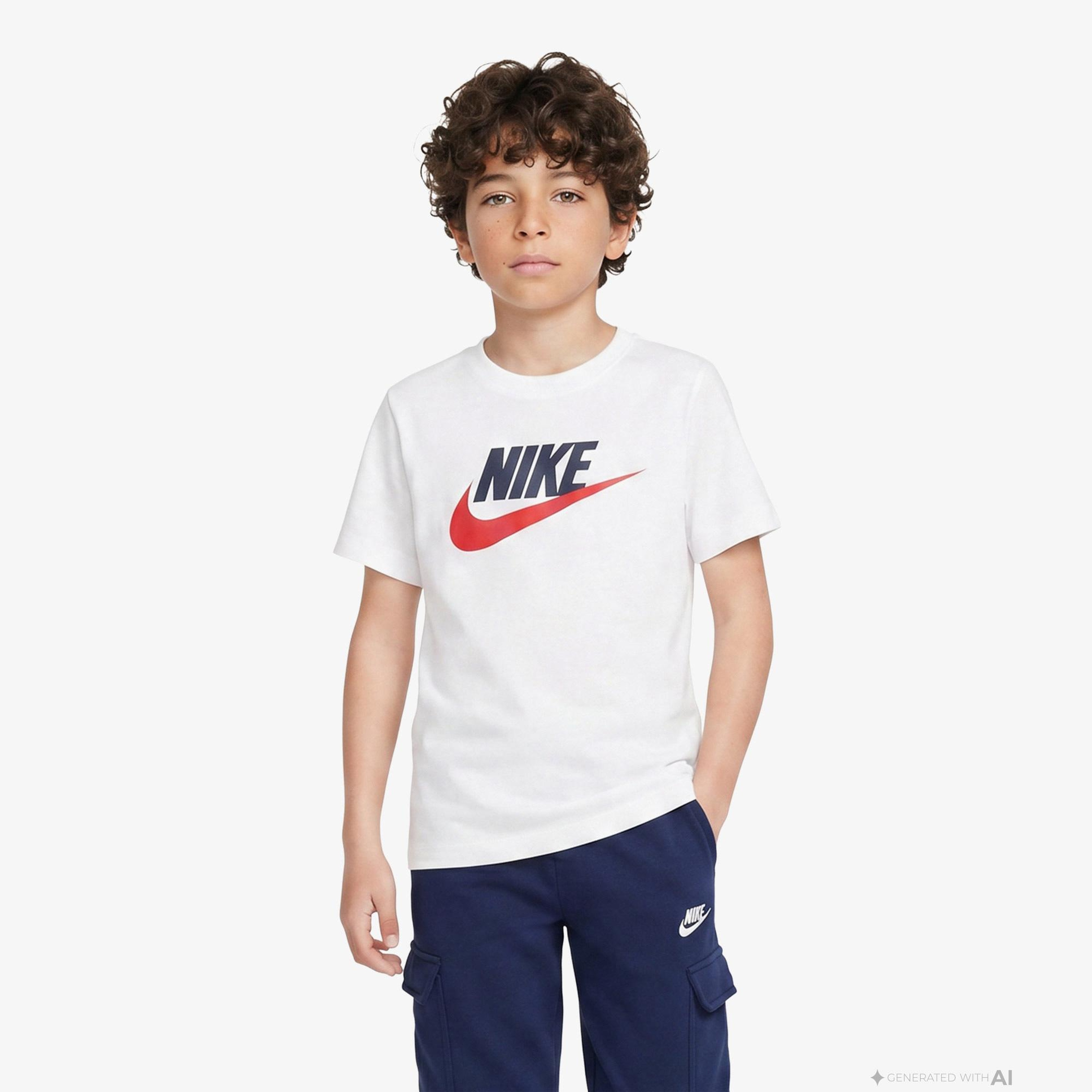 Nike Sportswear Futura Çocuk Beyaz T-Shirt
