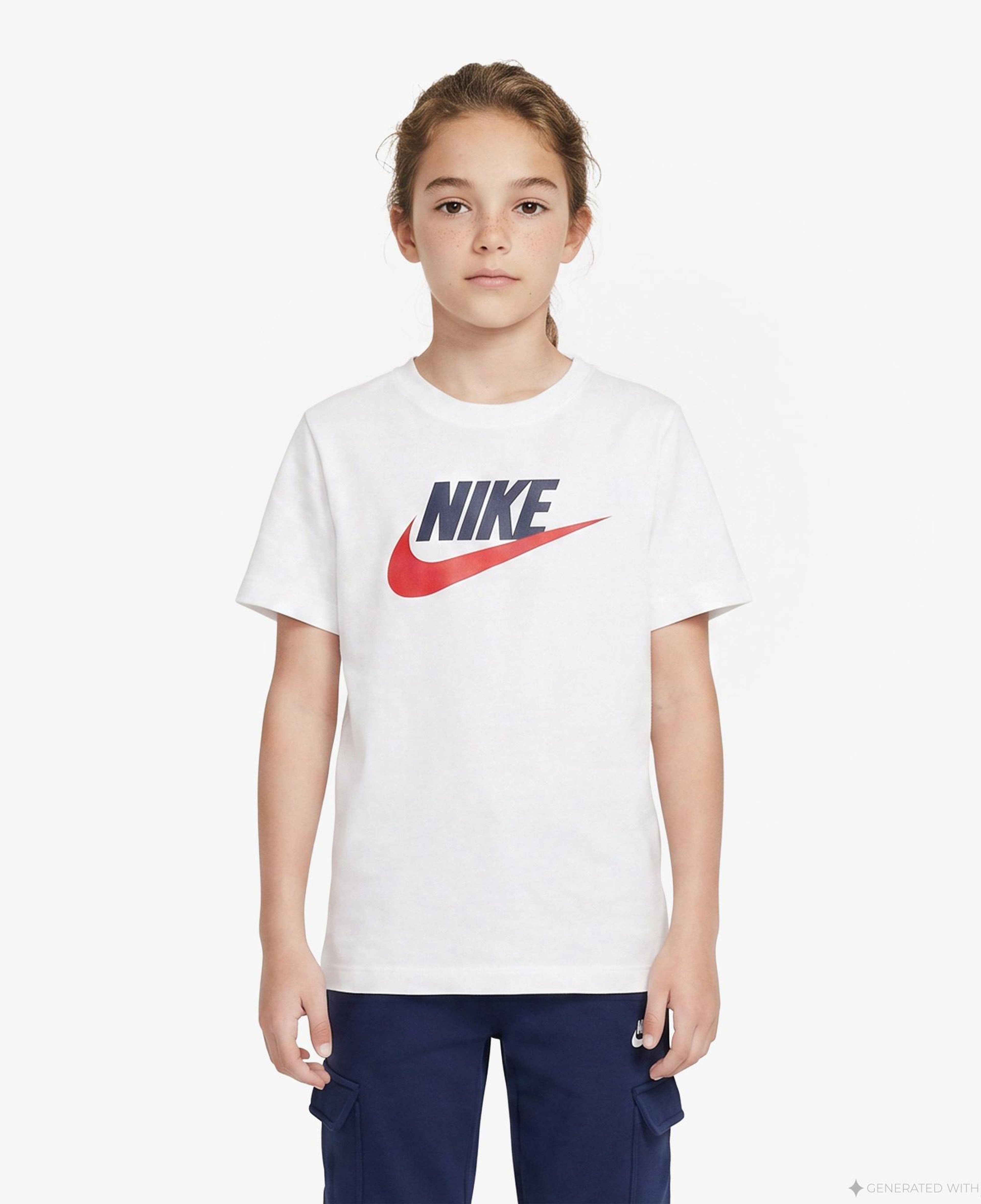 Nike Sportswear Futura Çocuk Beyaz T-Shirt