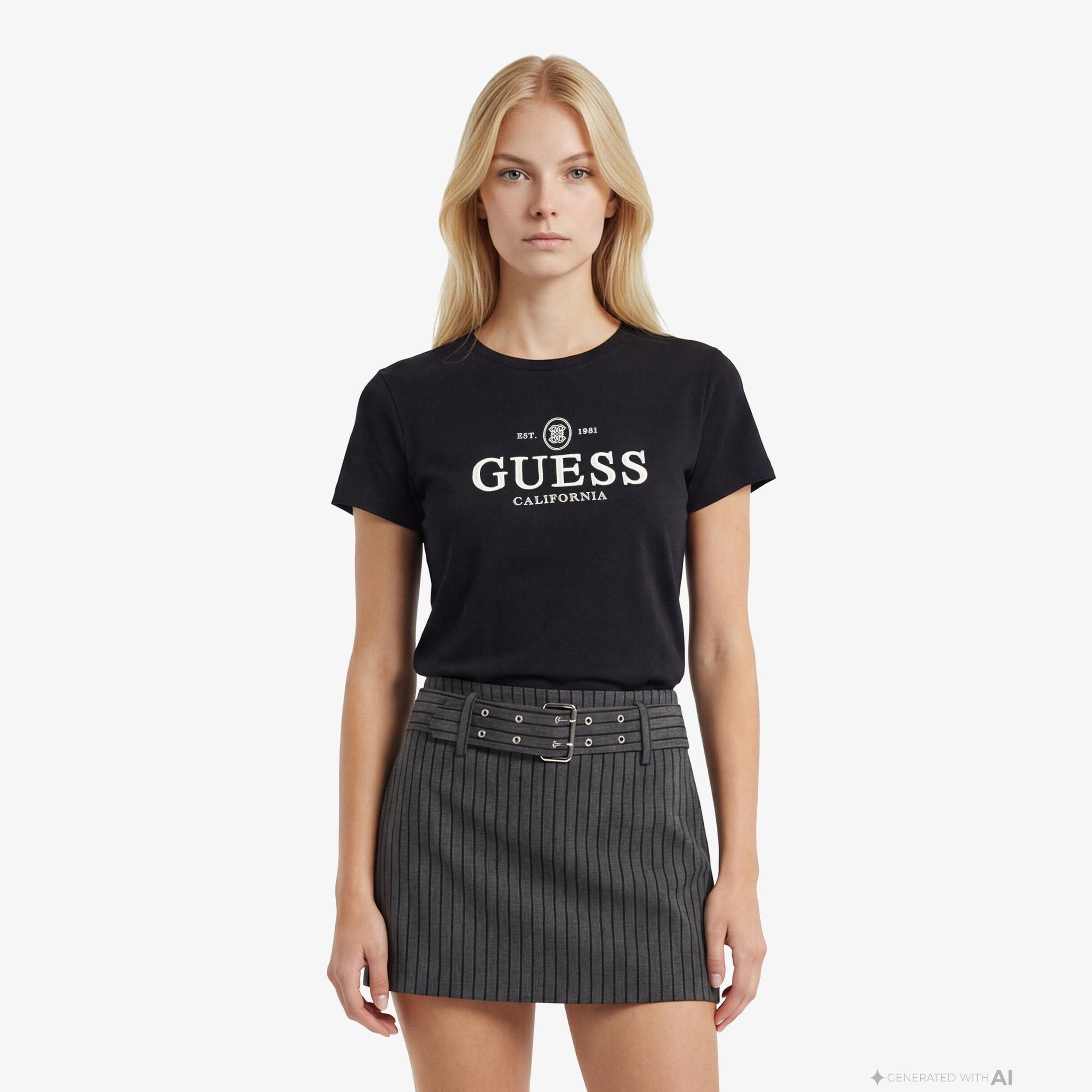 Guess Arabella Aktif Modal Karışımlı Slim Fit Kadın Siyah T-Shirt