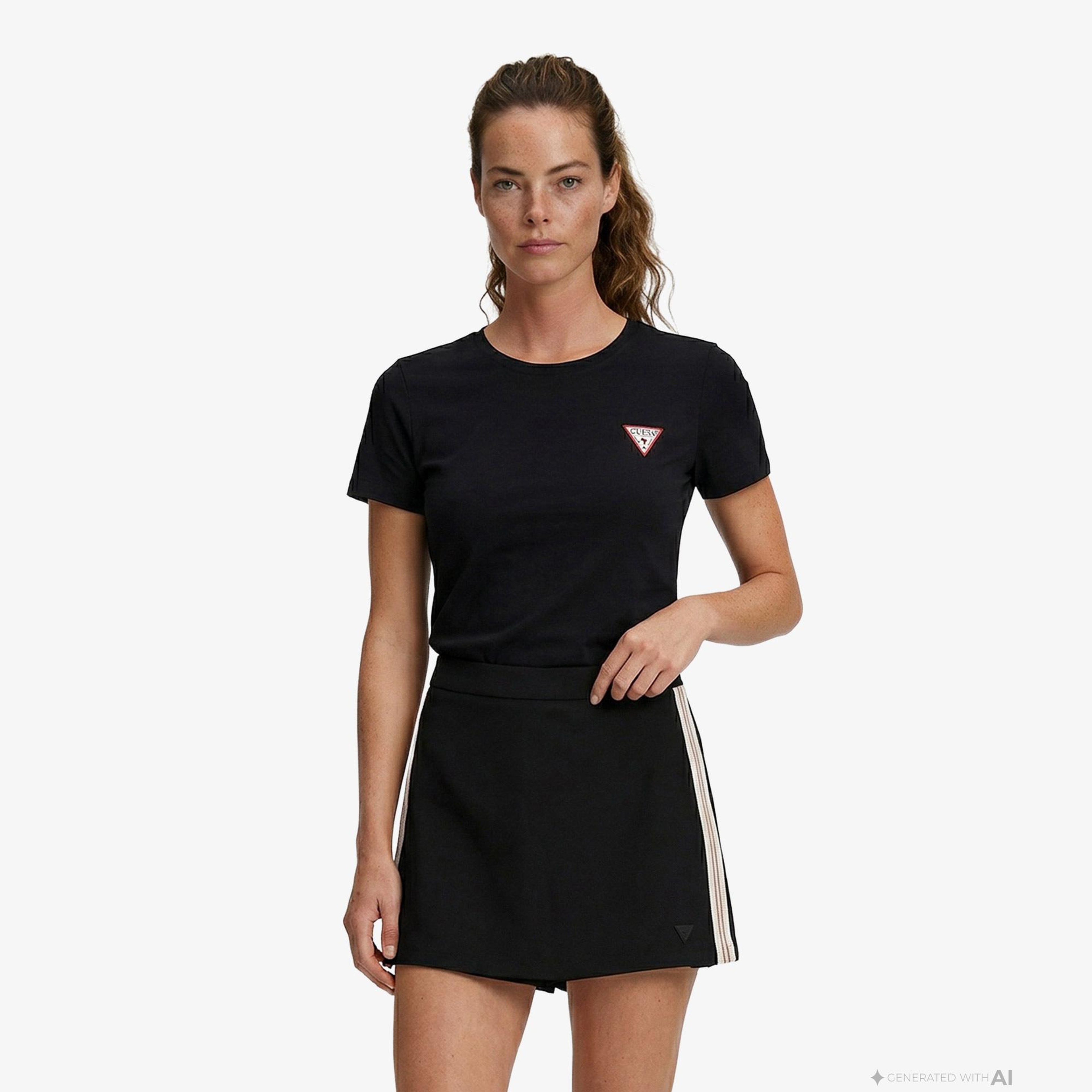 Guess Circe Aktif Regular Fit Kadın Siyah Şort