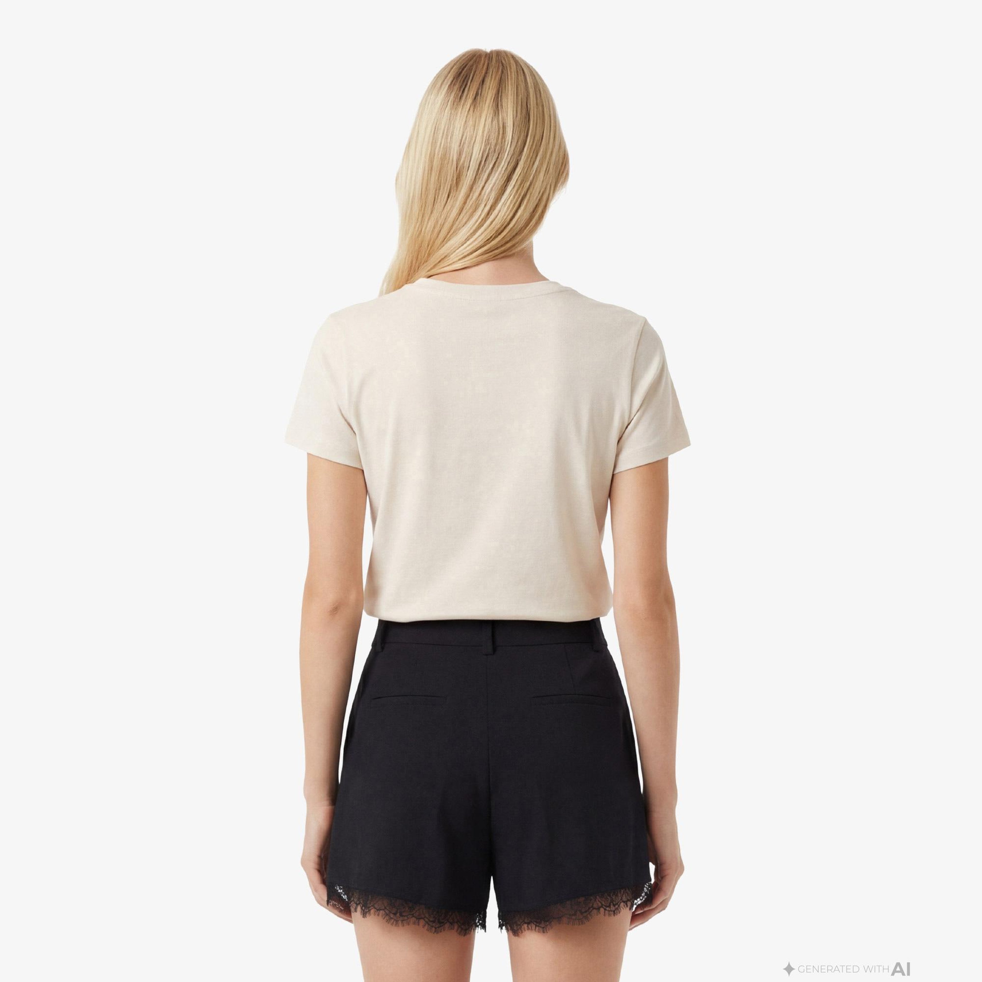 Guess Arabella Aktif Modal Karışımlı Slim Fit Kadın Beyaz T-Shirt