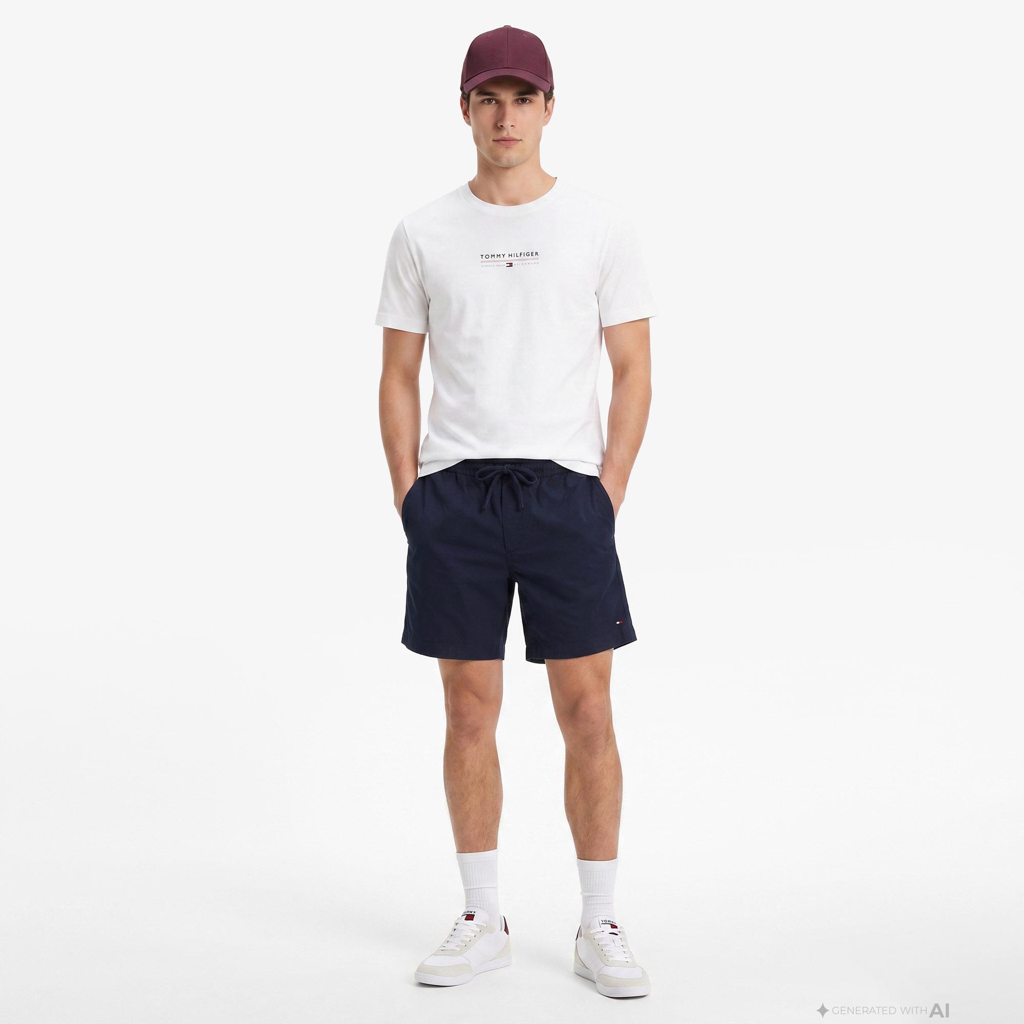 Tommy Hilfiger Brand Love Erkek Beyaz T-Shirt
