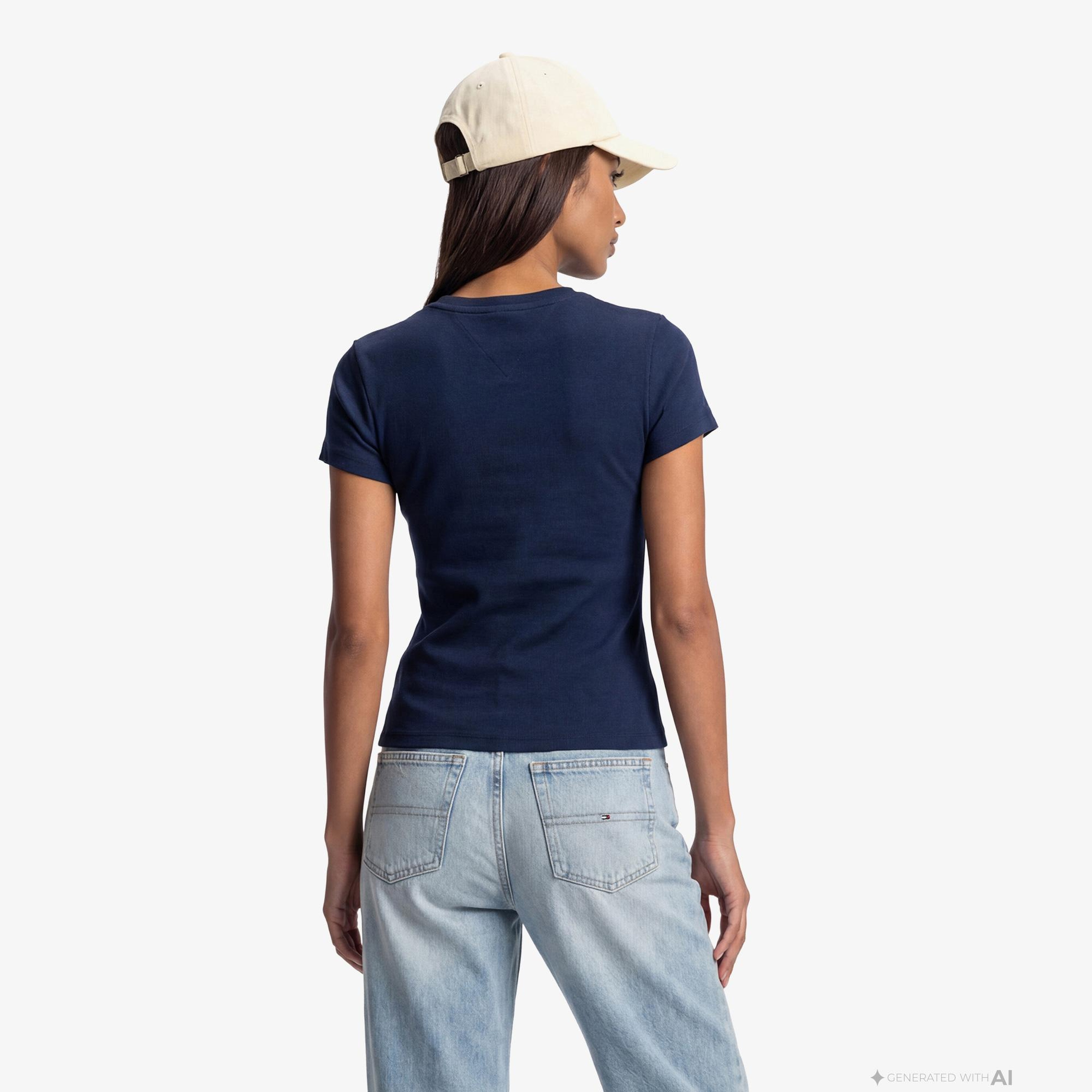 Tommy Hilfiger Essential Logo Kadın Lacivert T-Shirt