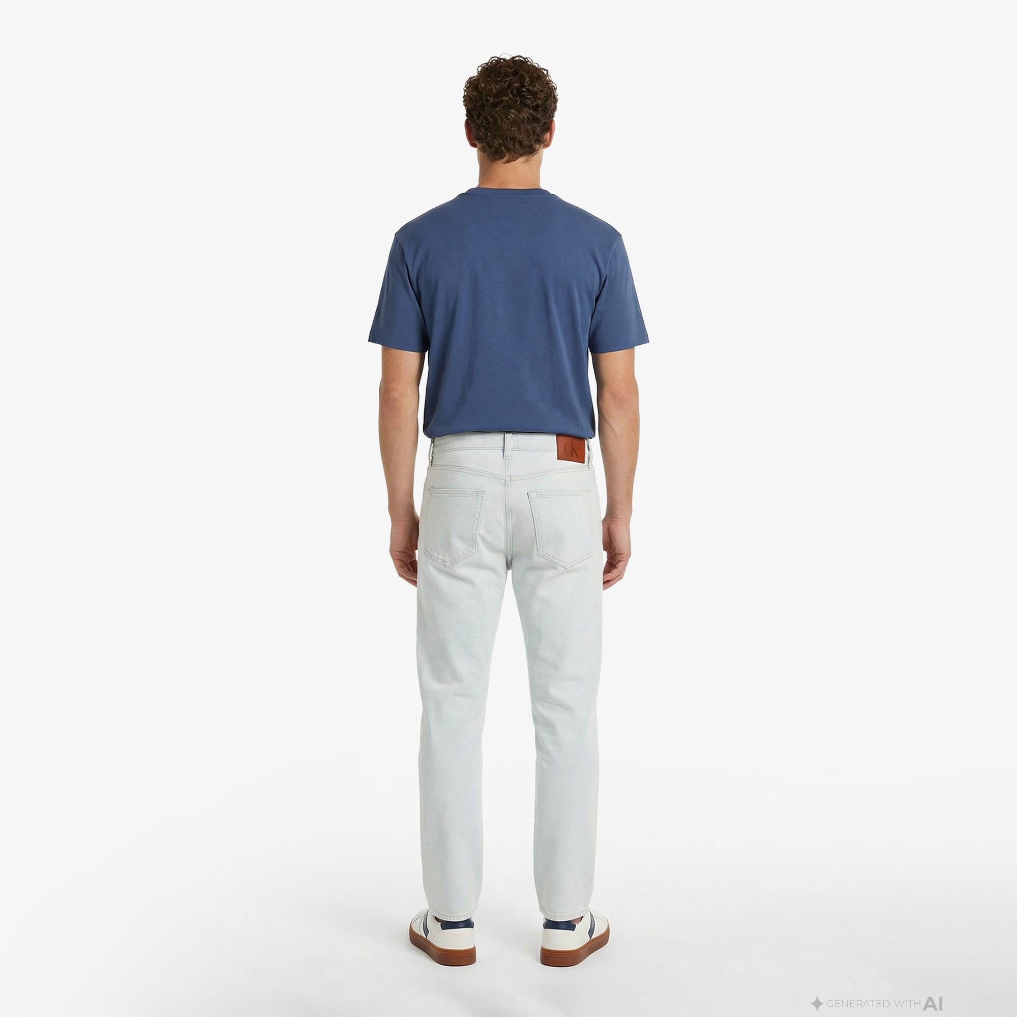 Calvin Klein Standard Straight Bleachout 205 Erkek Mavi Jean