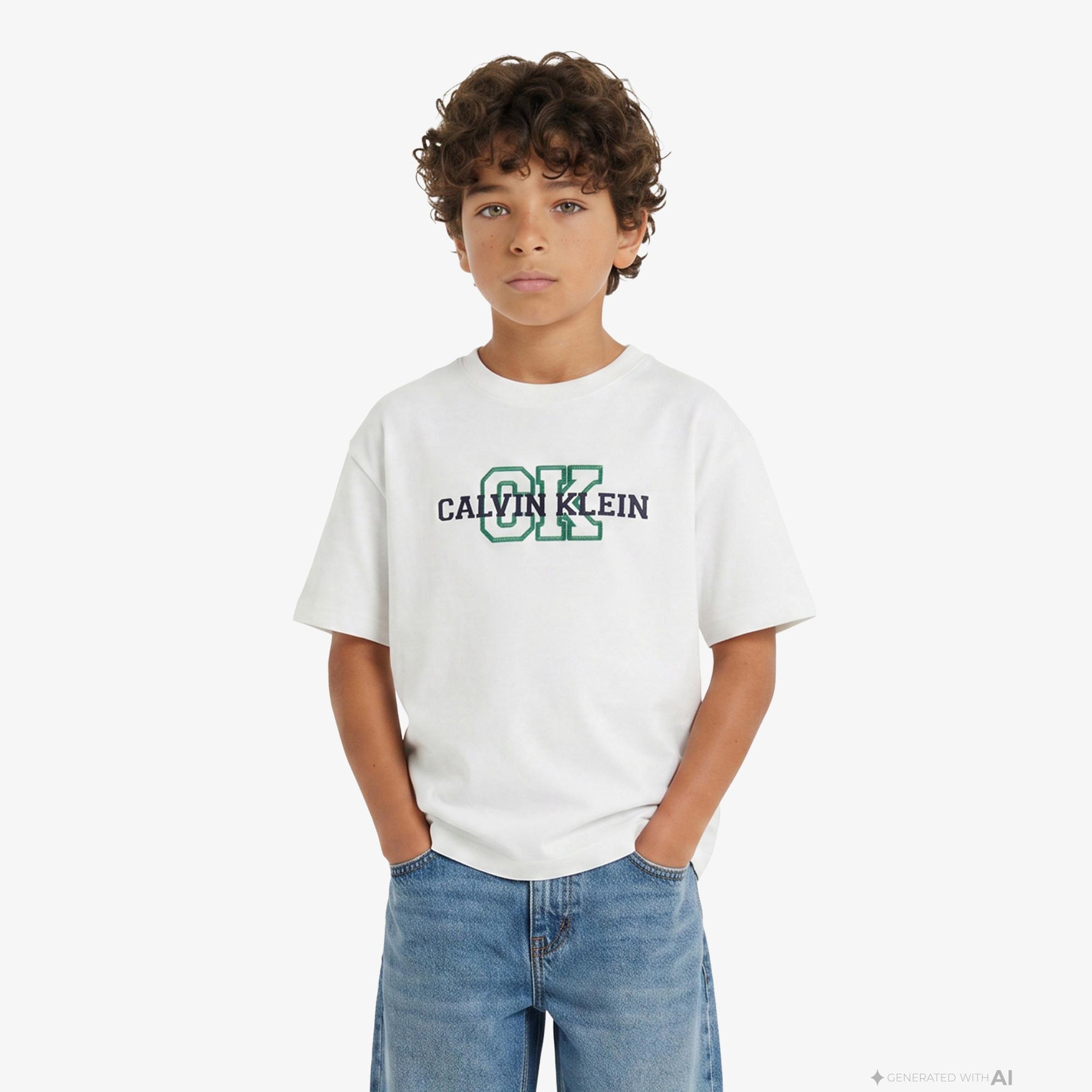 Calvin Klein Varsity Logo Çocuk Beyaz T-Shirt