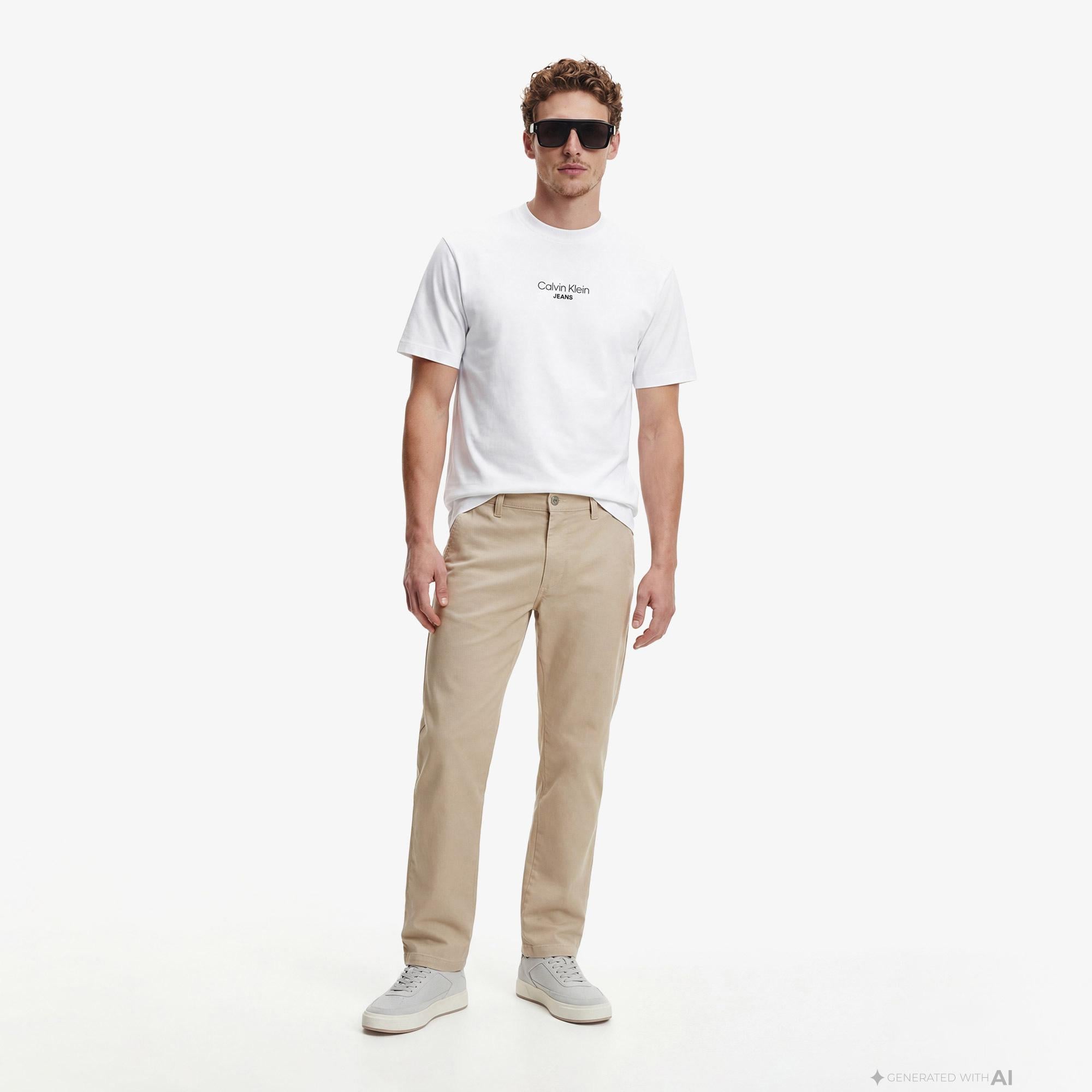 Calvin Klein Relaxed Fit Graphic  Erkek Beyaz T-Shirt