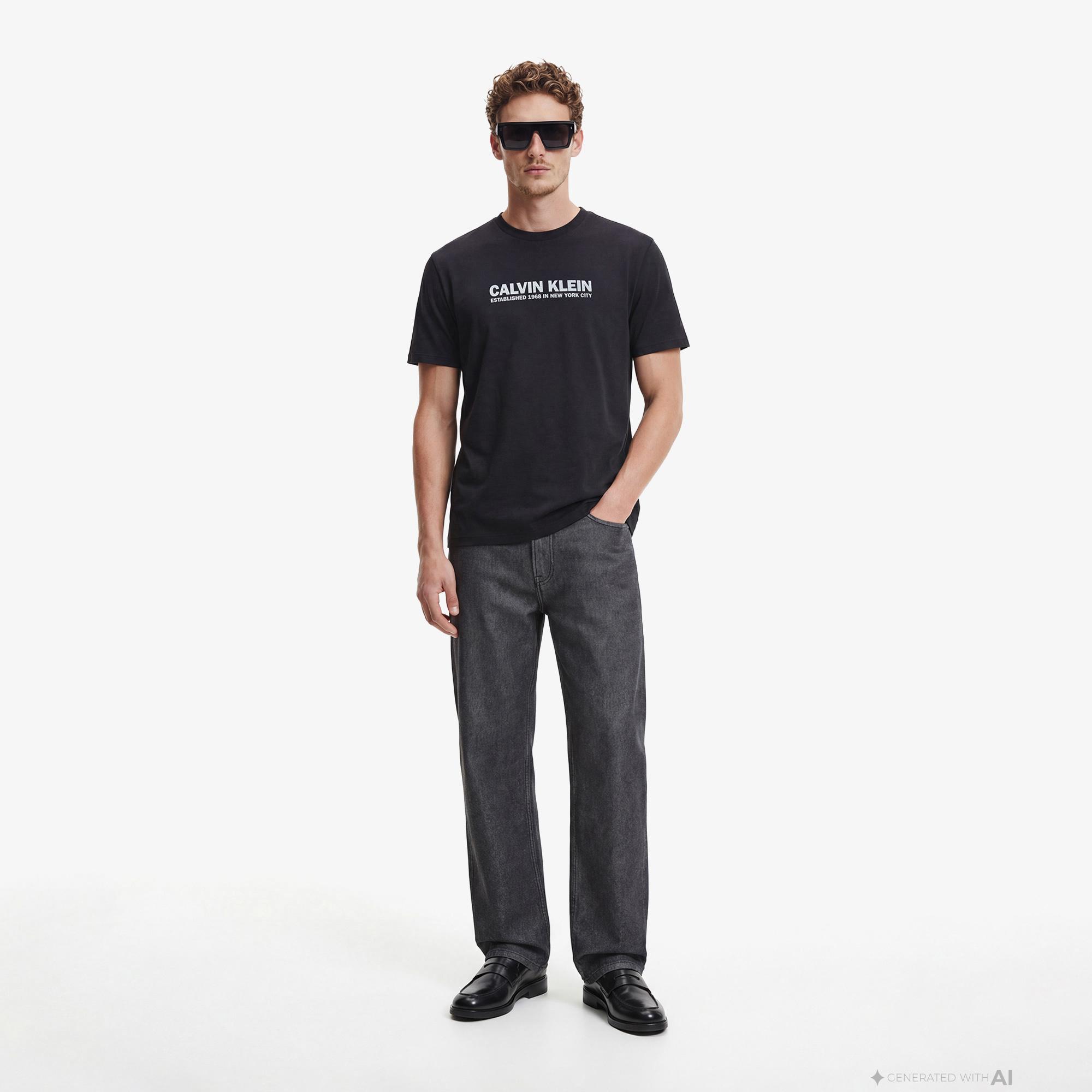 Calvin Klein 30S Grap Erkek Siyah T-Shirt