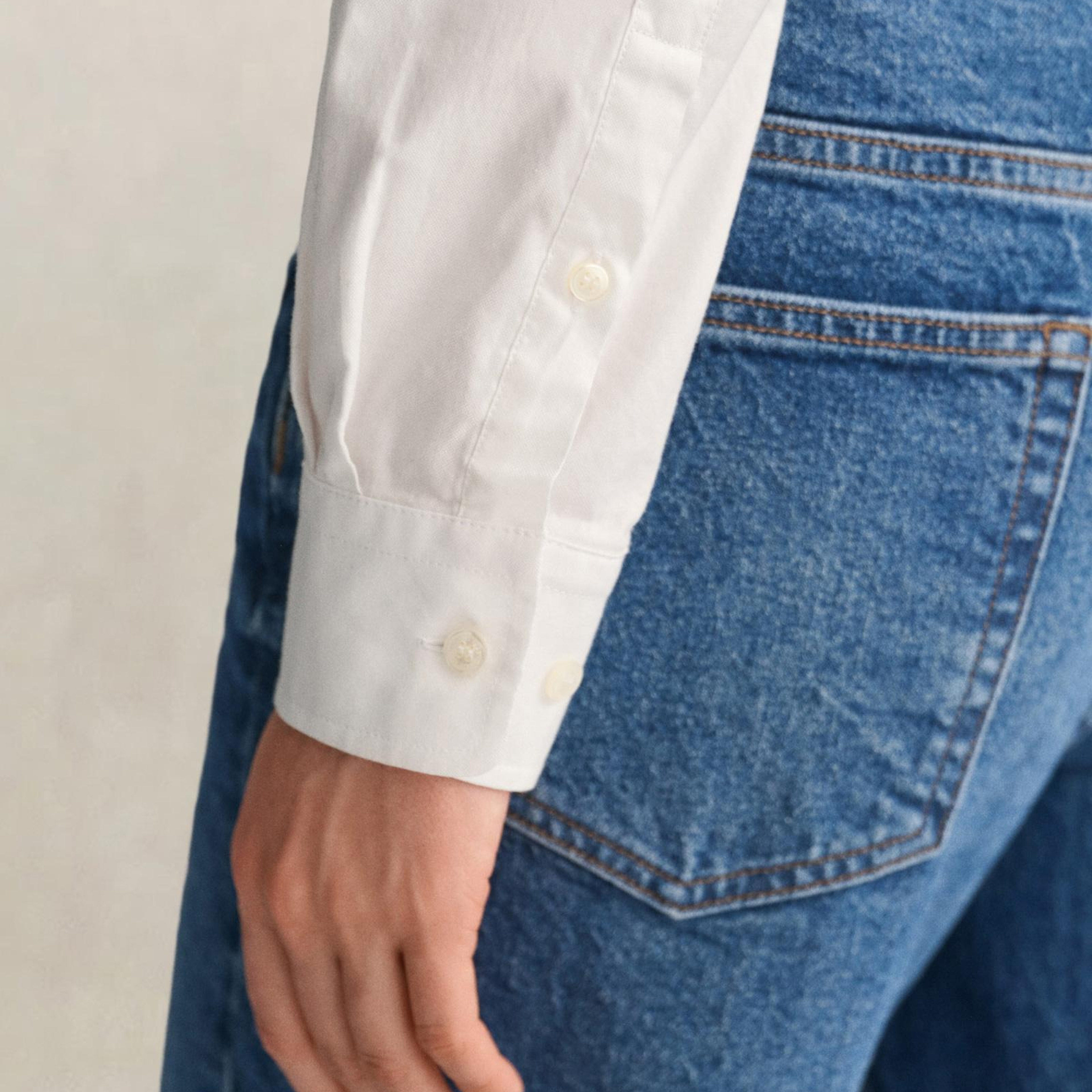 GANT Kadın Beyaz Slim Fit Klasik Yaka Oxford Gömlek