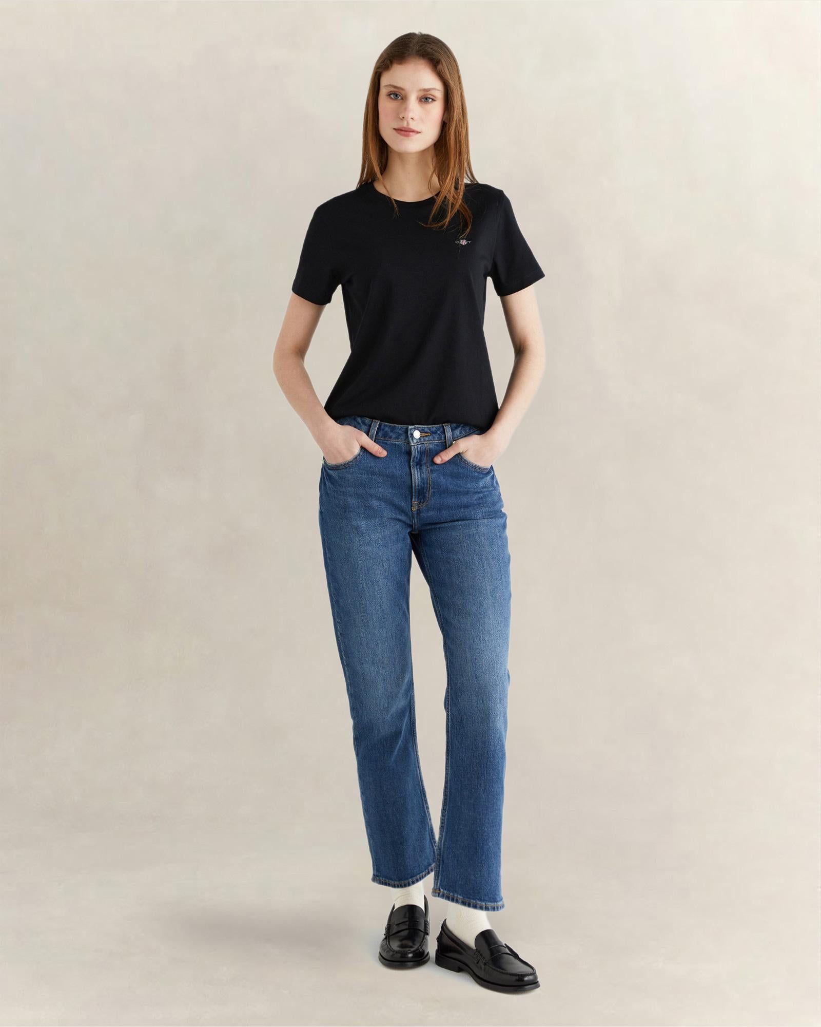 GANT Kadın Siyah Bisiklet Yaka Regular Fit Logolu T-Shirt