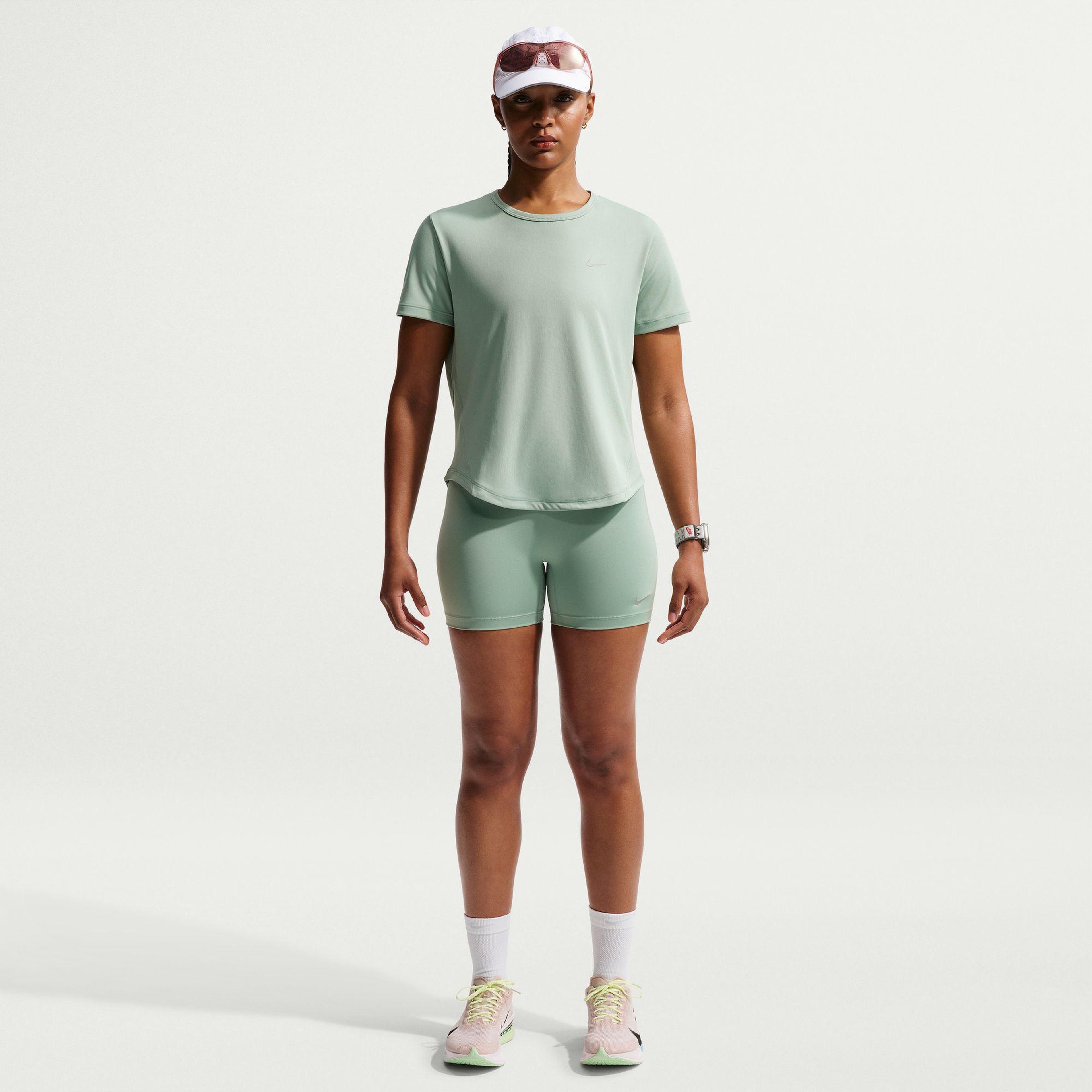 Nike Tempo Dri-Fit High Rise 10 cm Kadın Yeşil Şort