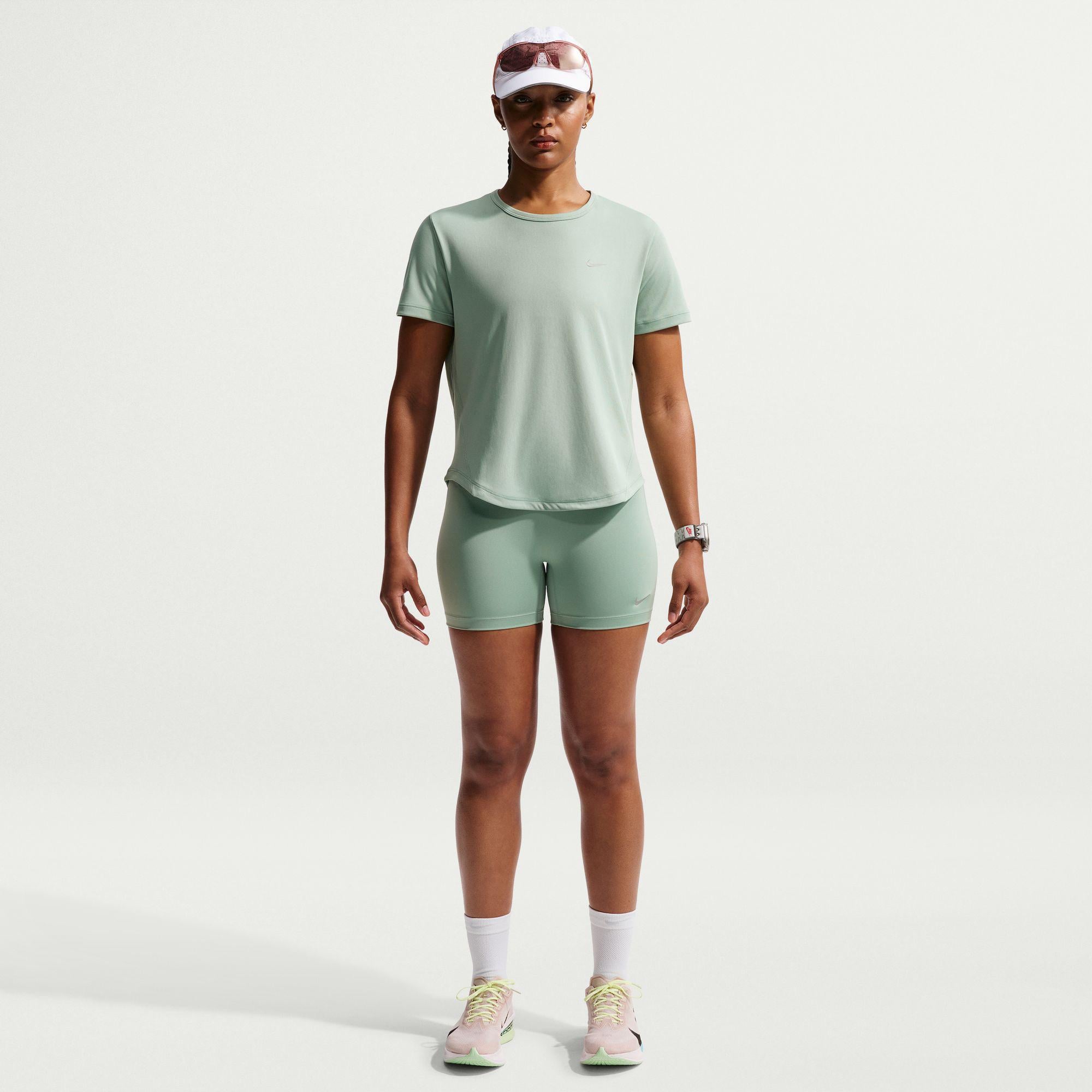 Nike Tempo Dri-Fit High Rise 10 cm Kadın Yeşil Şort
