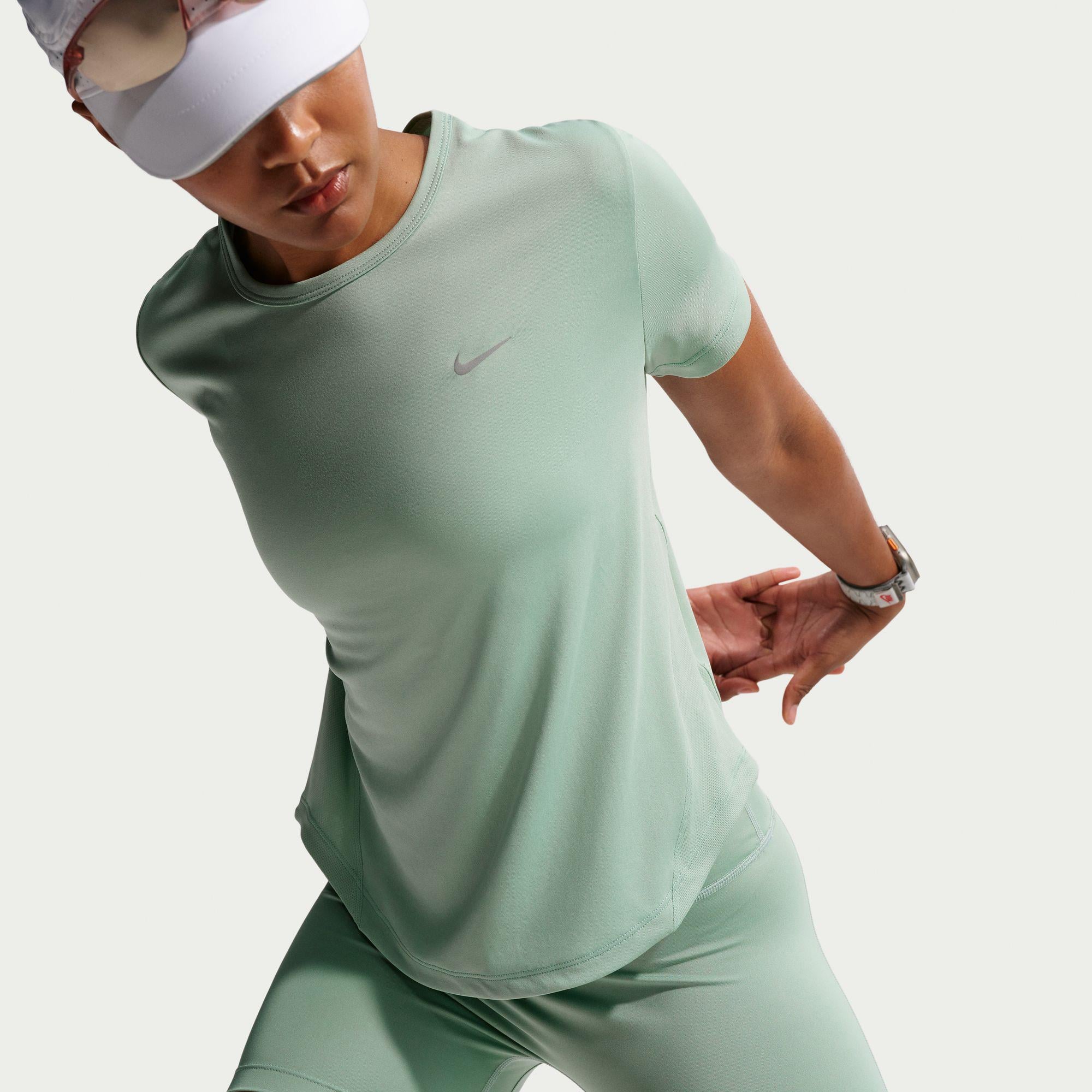Nike Tempo Dri-Fit High Rise 10 cm Kadın Yeşil Şort