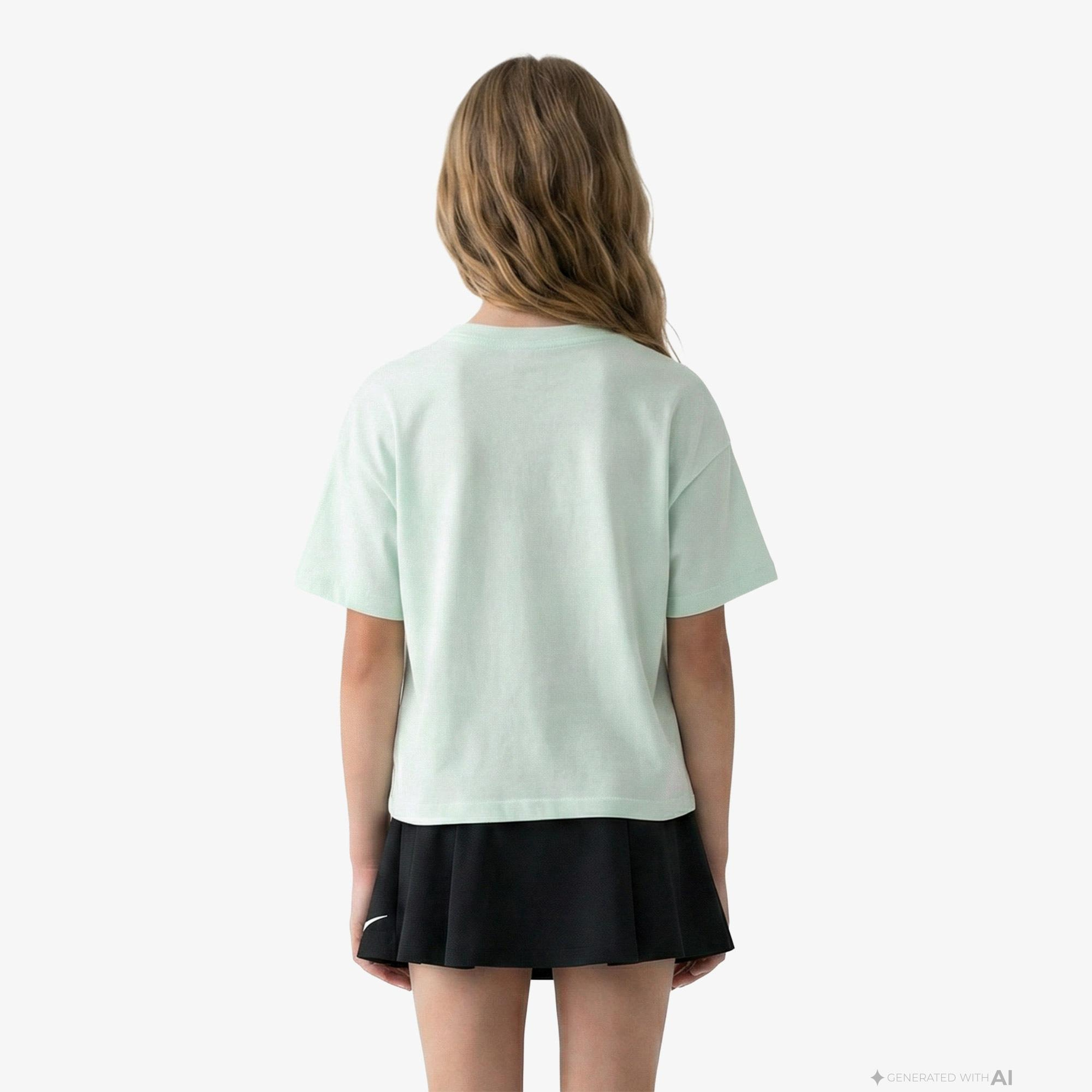 Nike Sportswear Essential Çocuk Yeşil T-Shirt