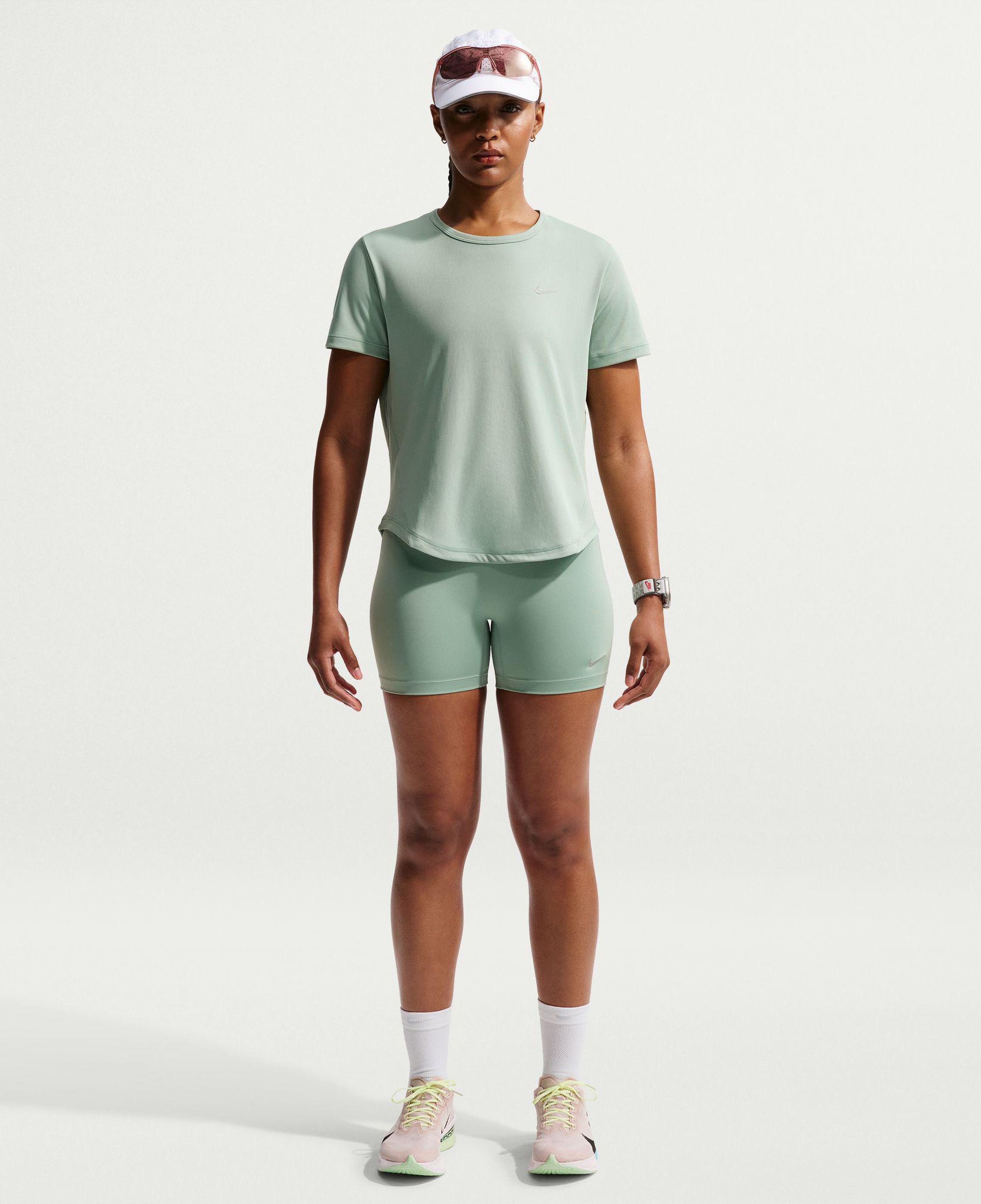 Nike Tempo Dri-Fit High Rise 10 cm Kadın Yeşil Şort