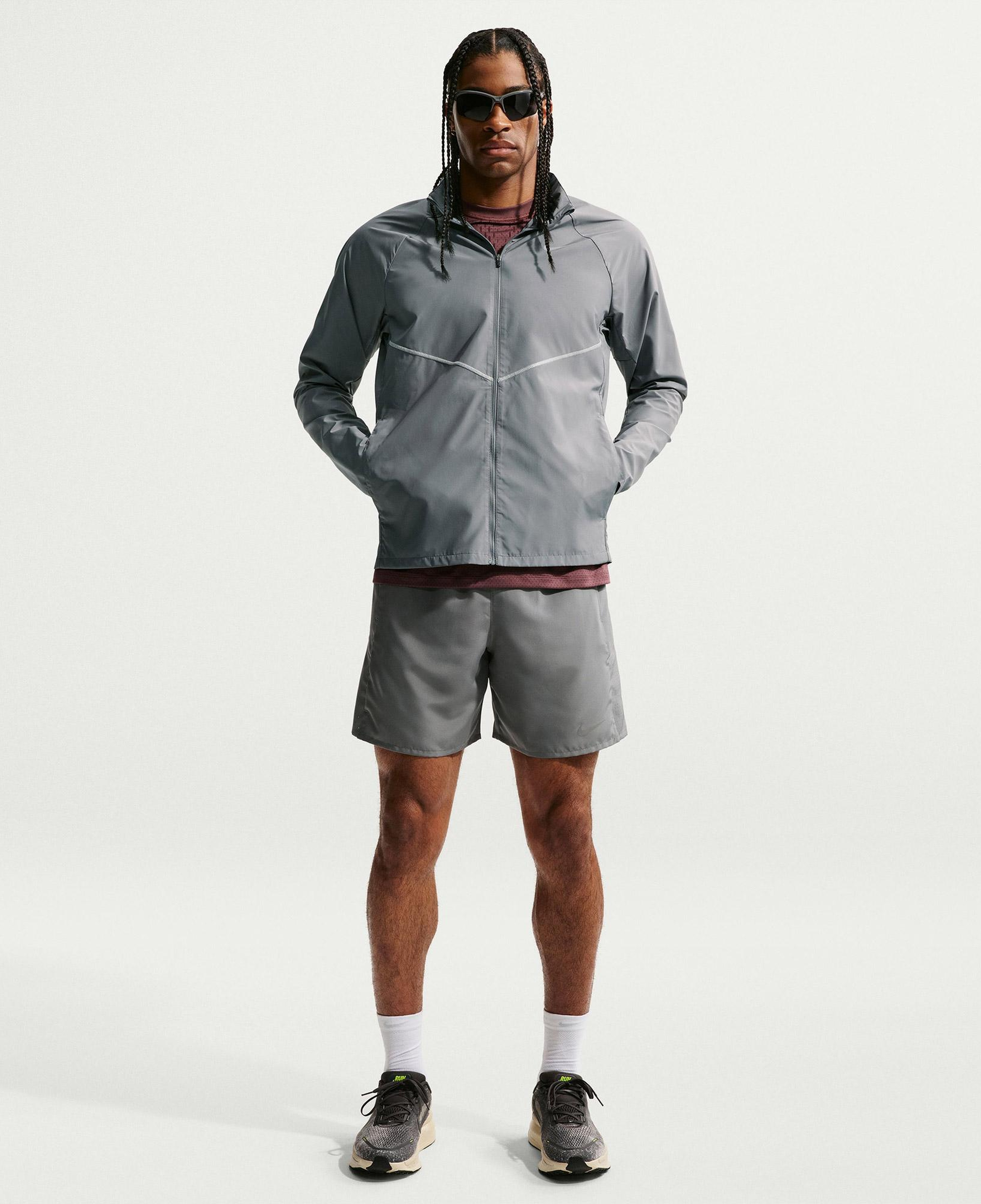 Nike UV Repel Miler Erkek Gri Ceket