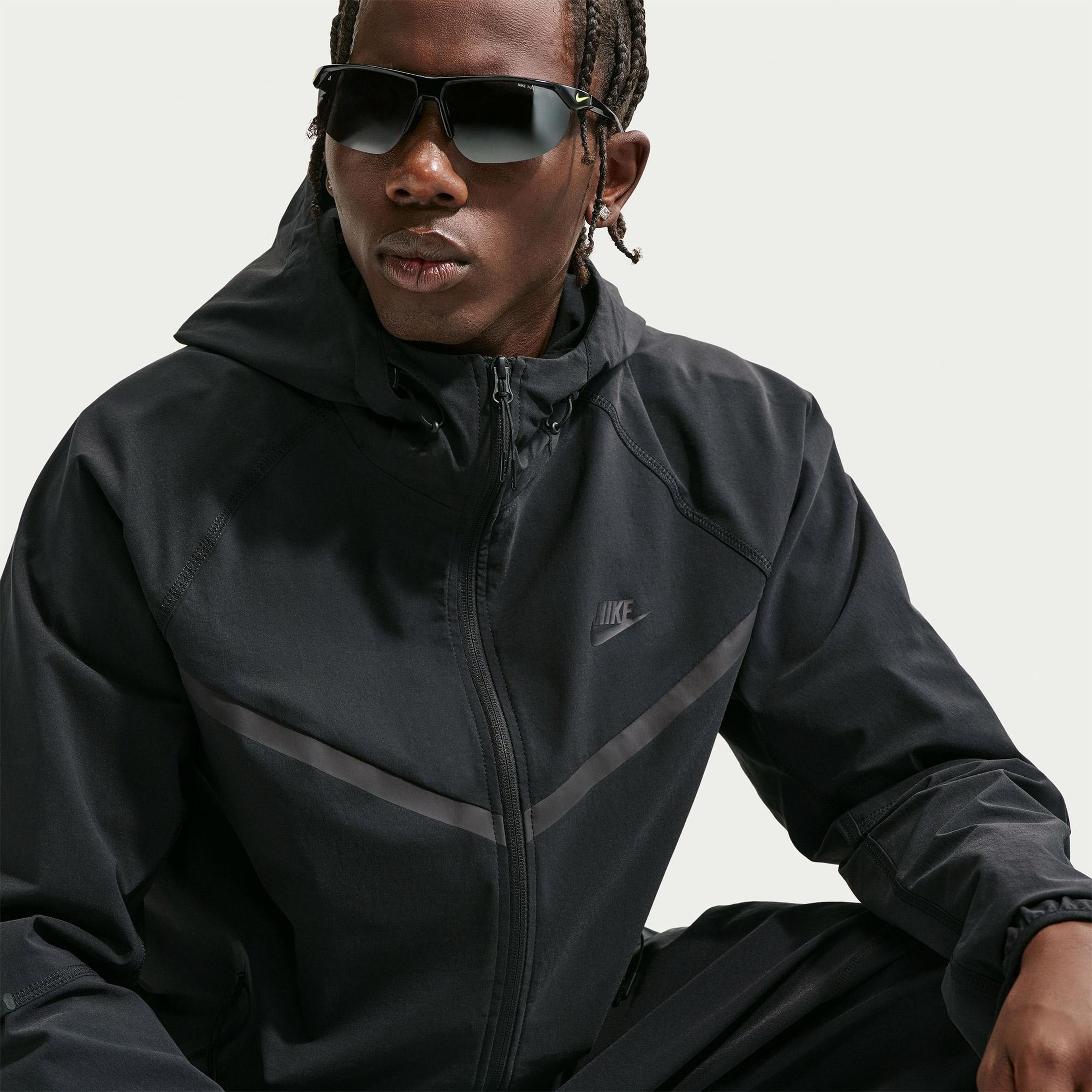 Nike Dri-Fit Tech Woven Erkek Siyah Ceket