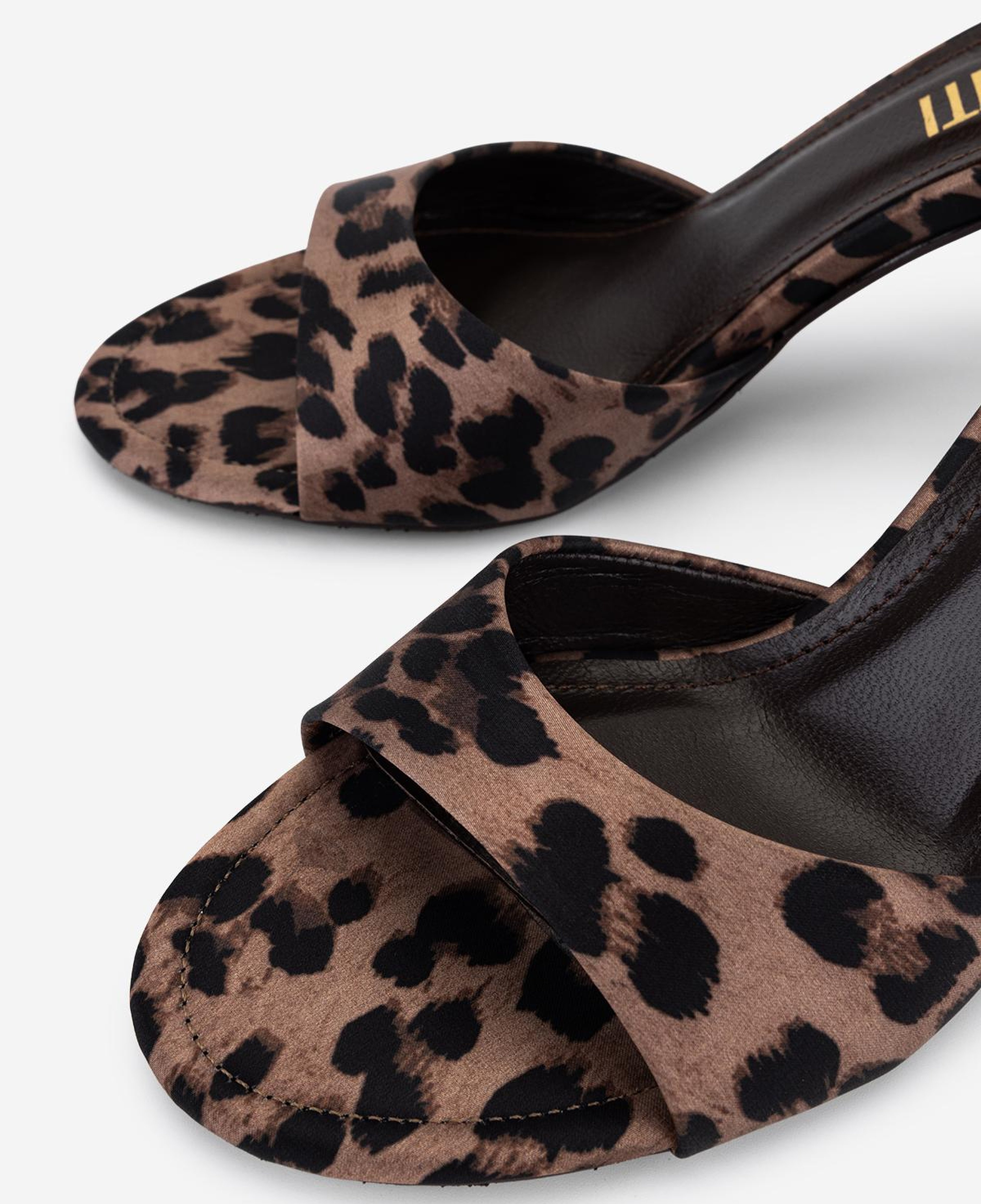 Valmenti Kadın Tekstil Leopar Topuklu Terlik