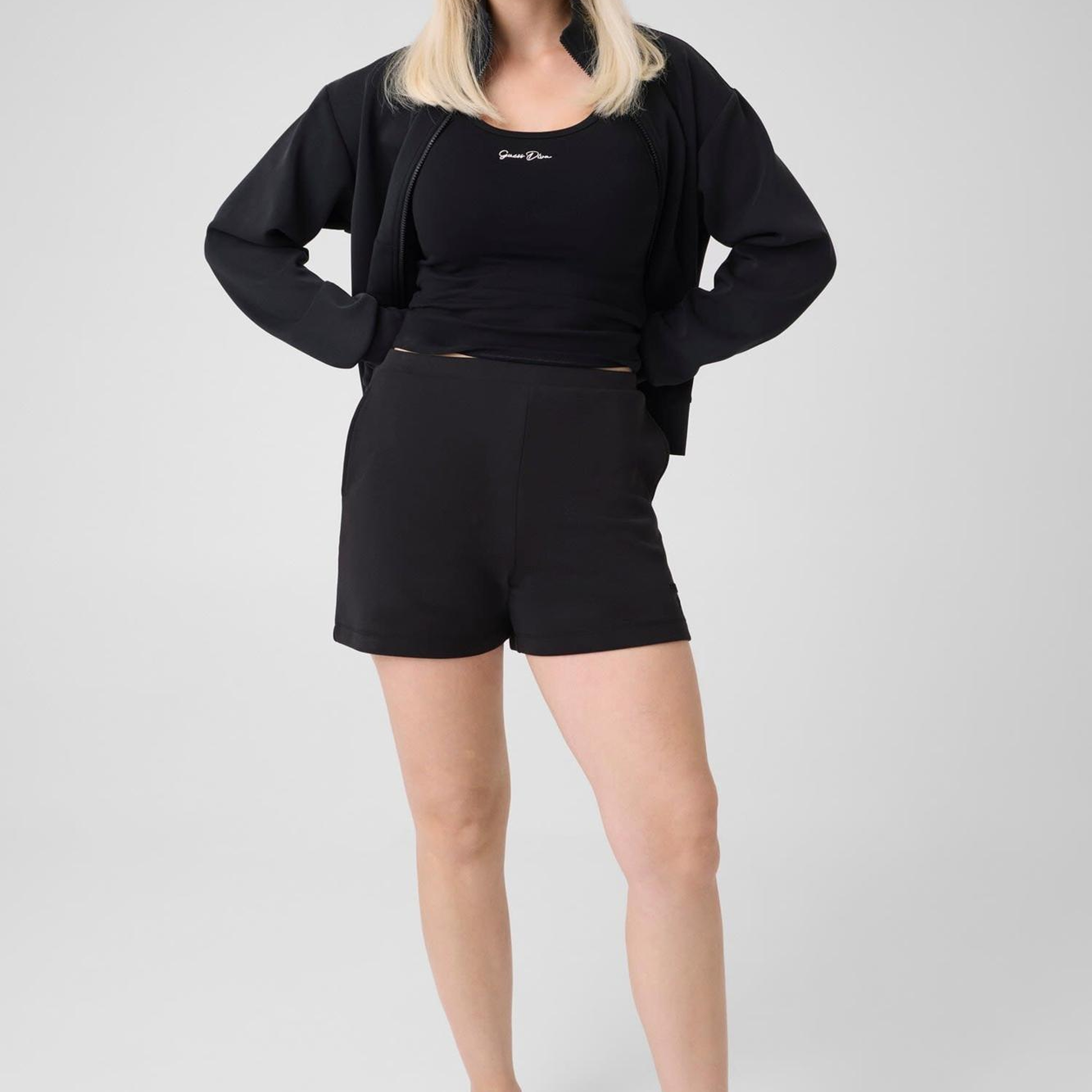 Yüksek Yakalı Sweatshirt