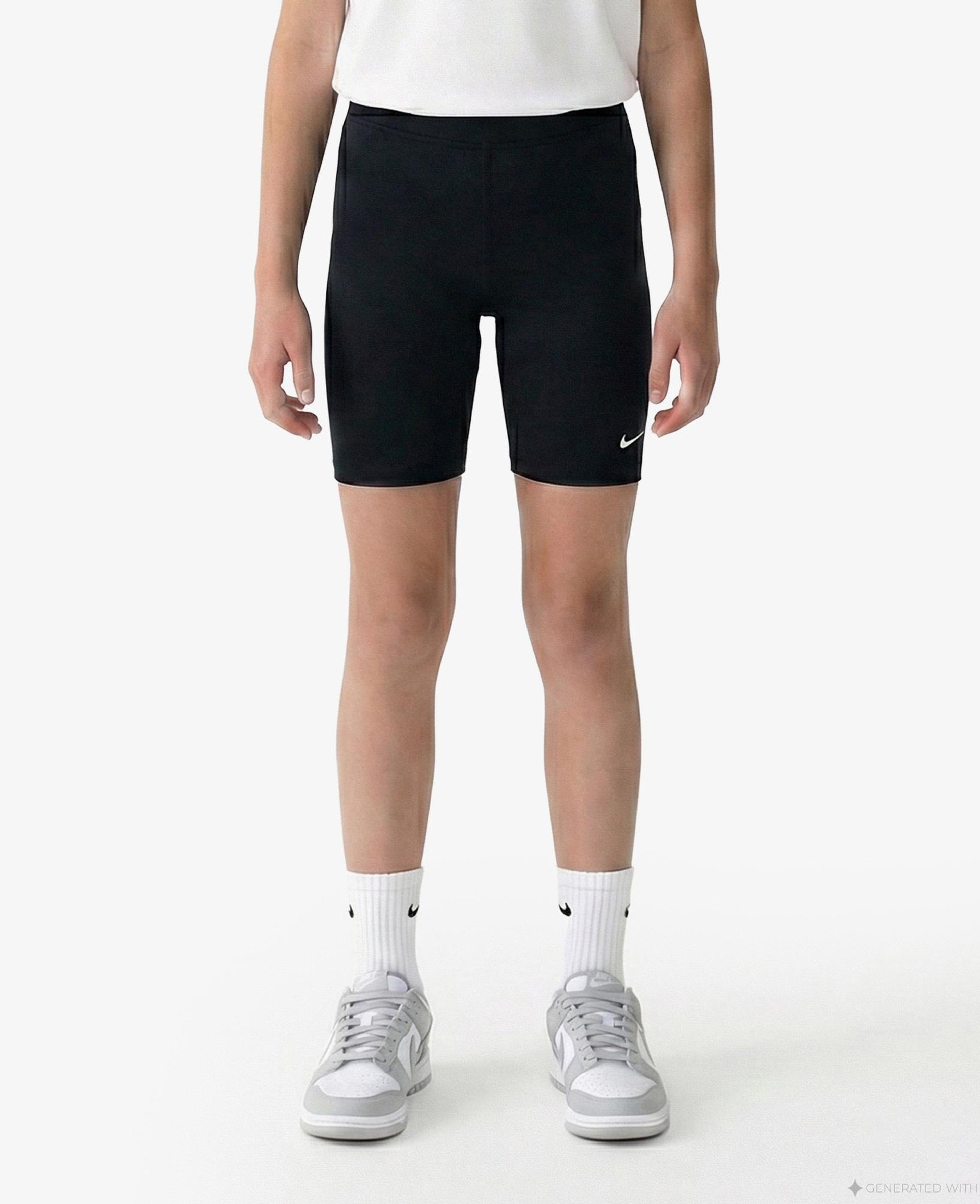 Nike Kadın Siyah Şort
