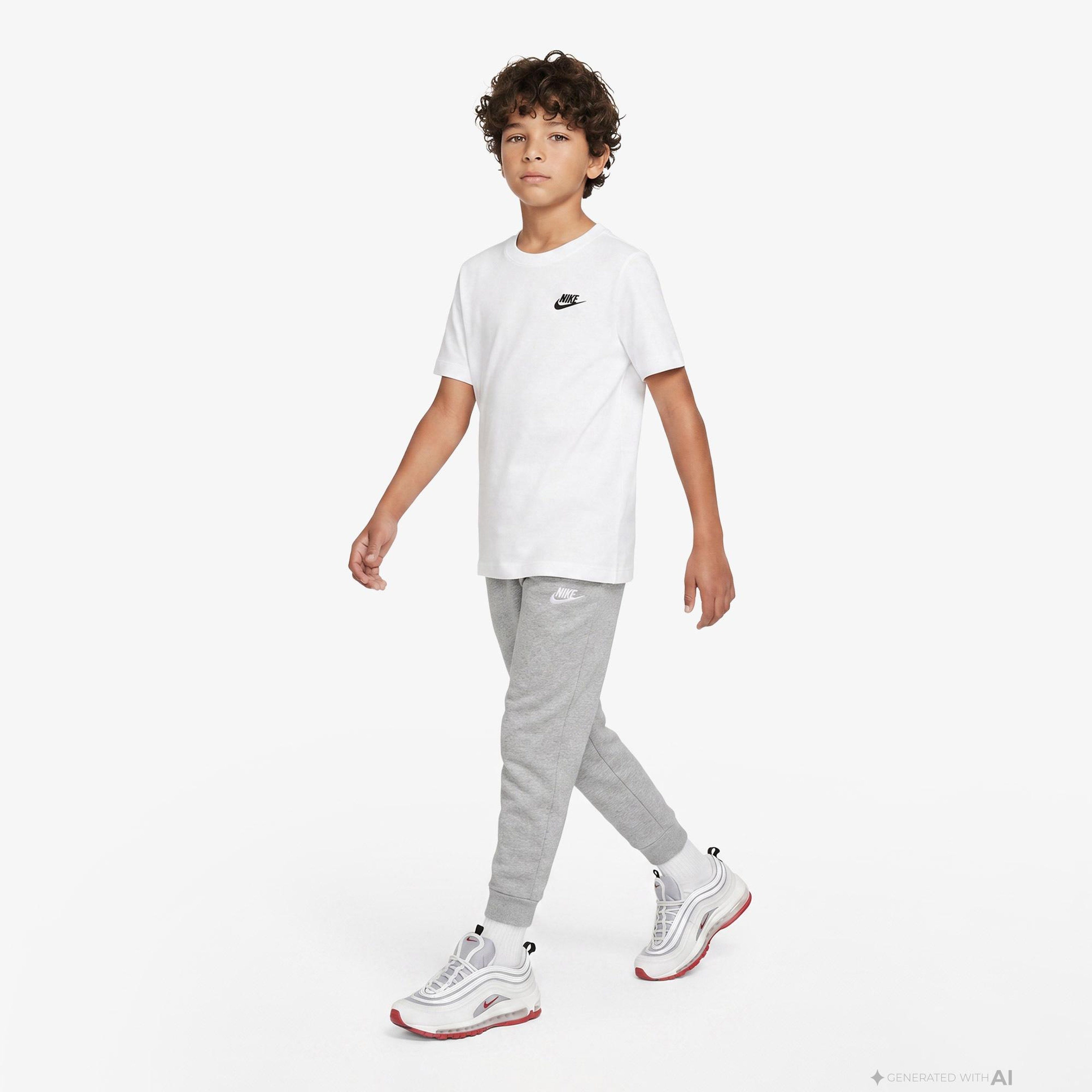 Nike Sportswear Futura Çocuk Beyaz T-Shirt