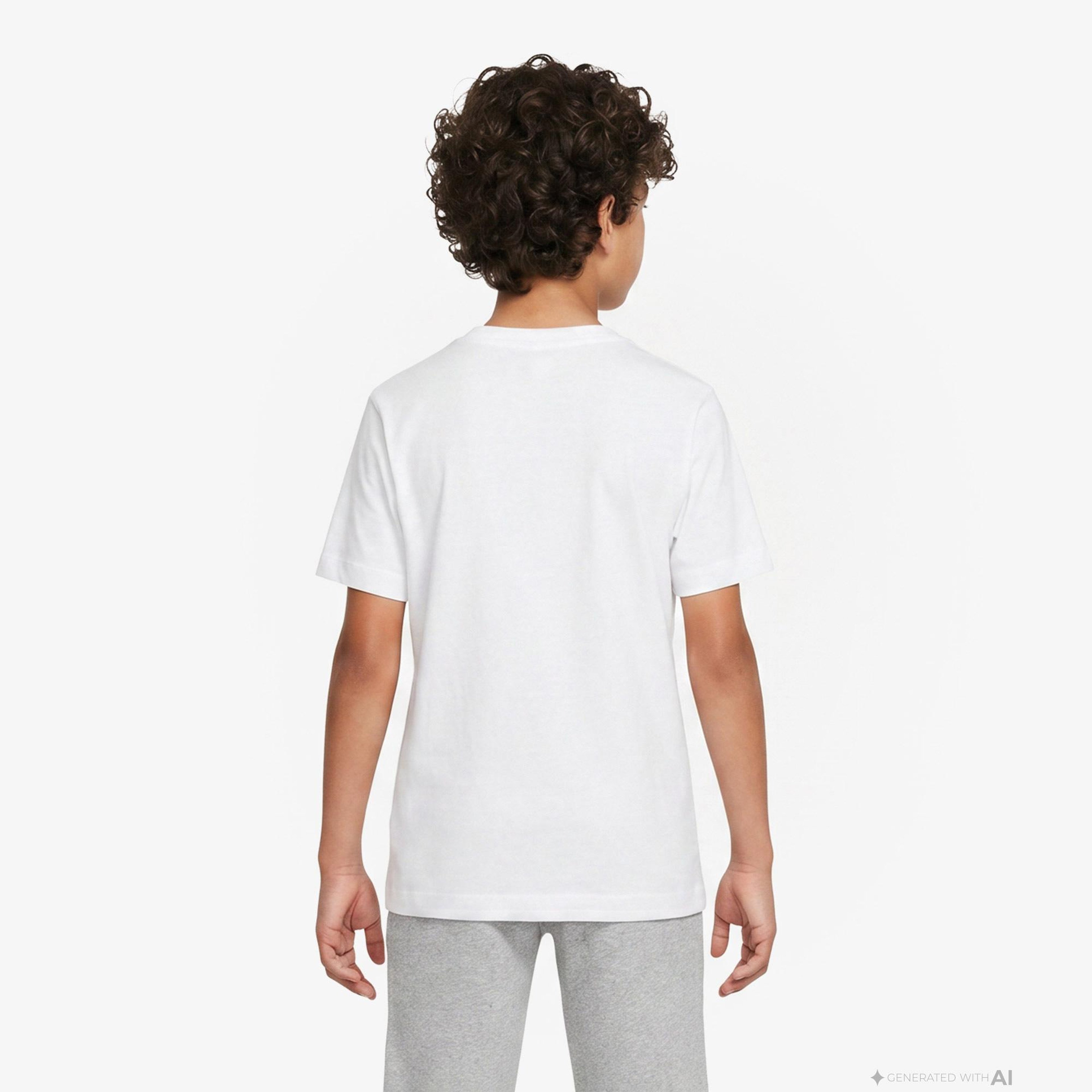 Nike Sportswear Futura Çocuk Beyaz T-Shirt