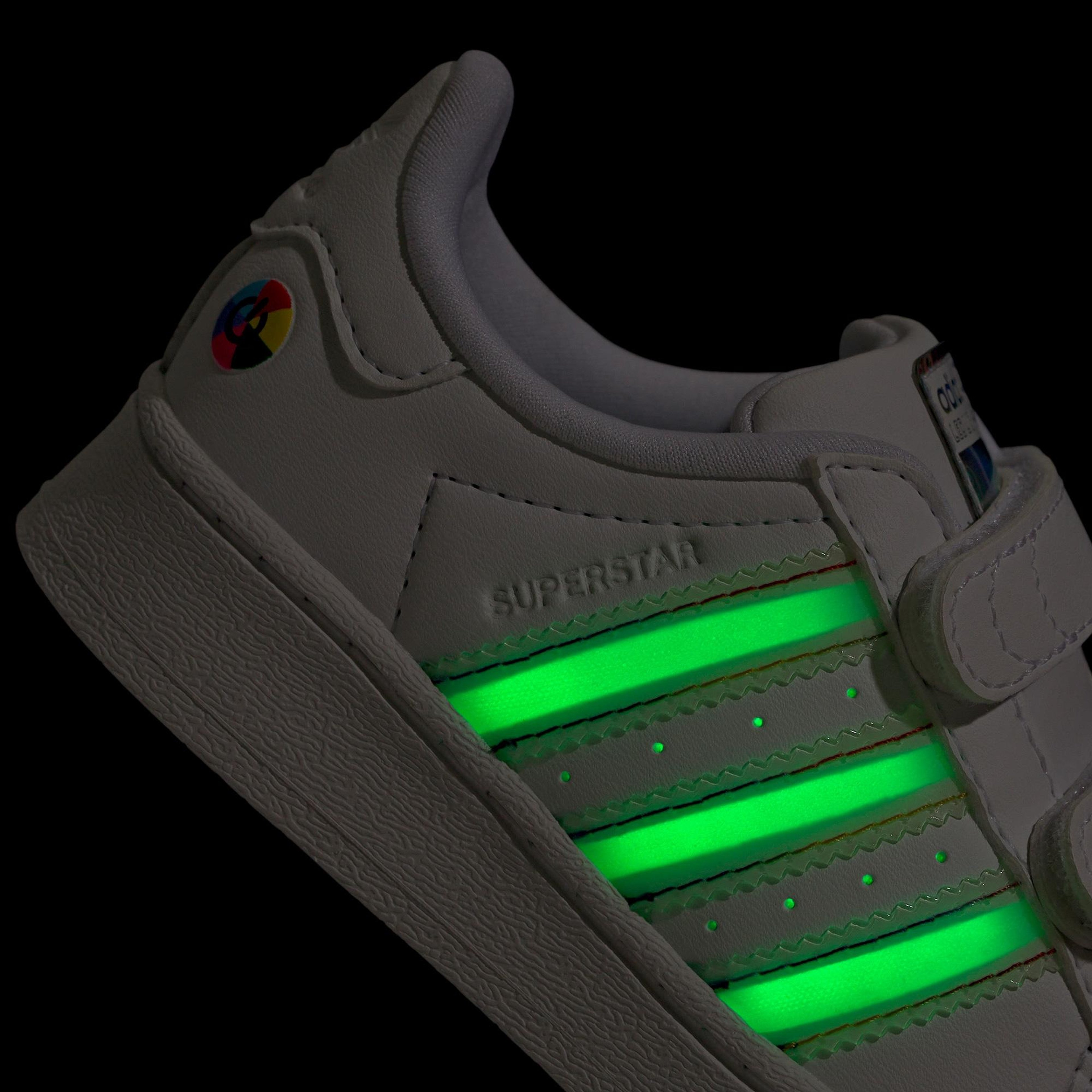 adidas Superstar LED Lights Comfort Closure Çocuk Beyaz Sneaker