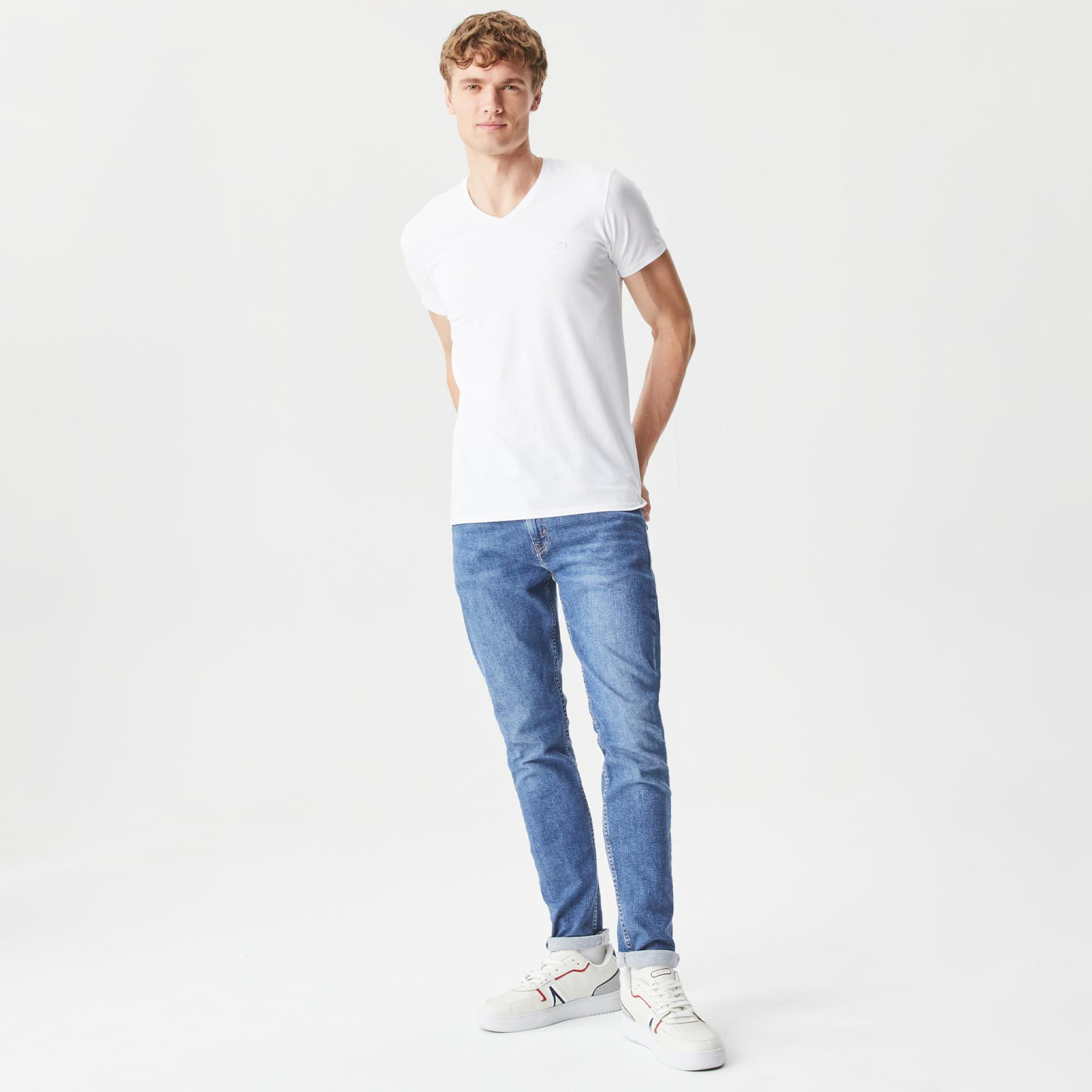 Erkek Slim Fit V Yaka Beyaz T-Shirt