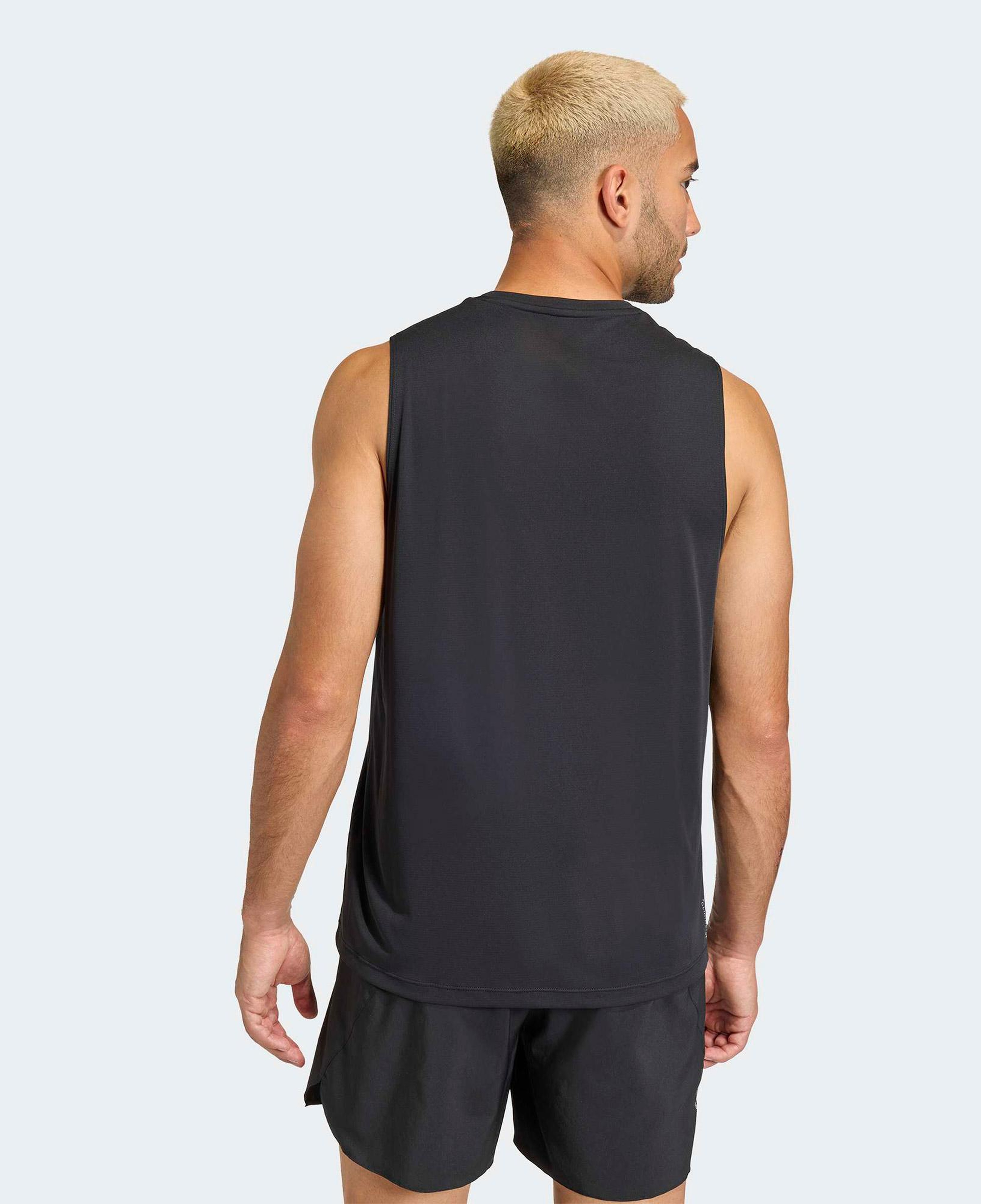 adidas Running Essentials Erkek Siyah Kolsuz T-Shirt
