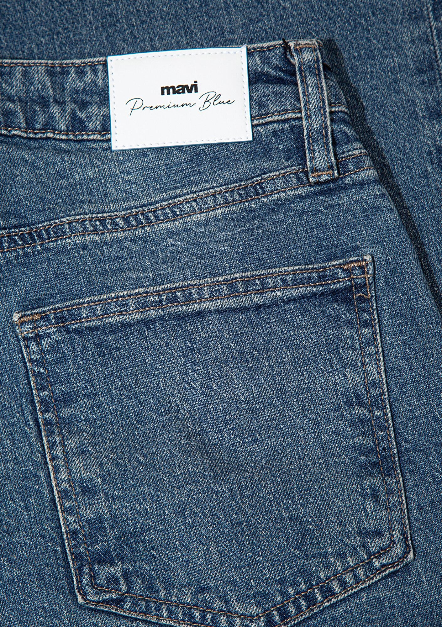 Mavi Leila Premium Blue Puslu Koyu Mavi Jean Pantolon 1010600-A1572