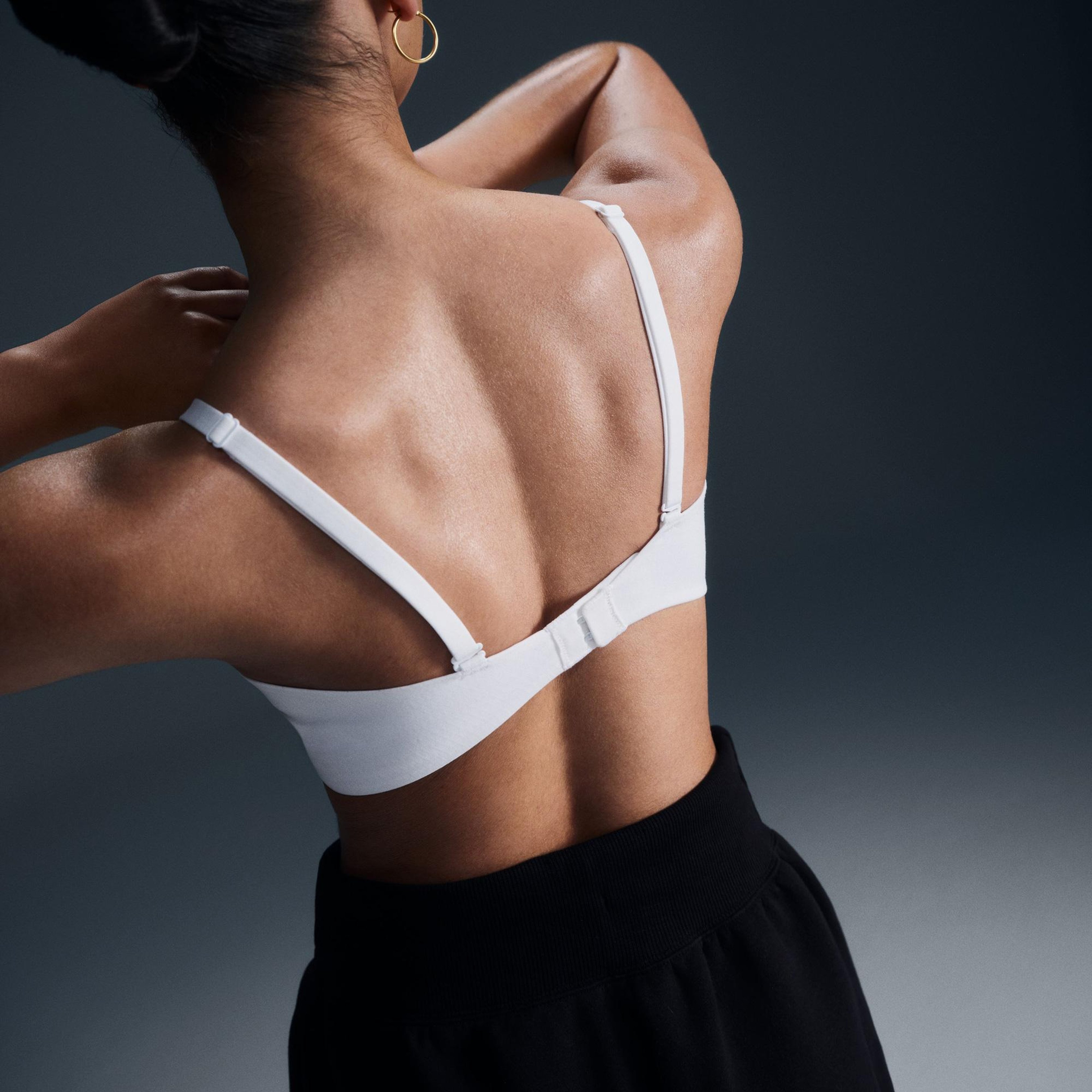 Nike Alate Minimalist Kadın Beyaz Bra