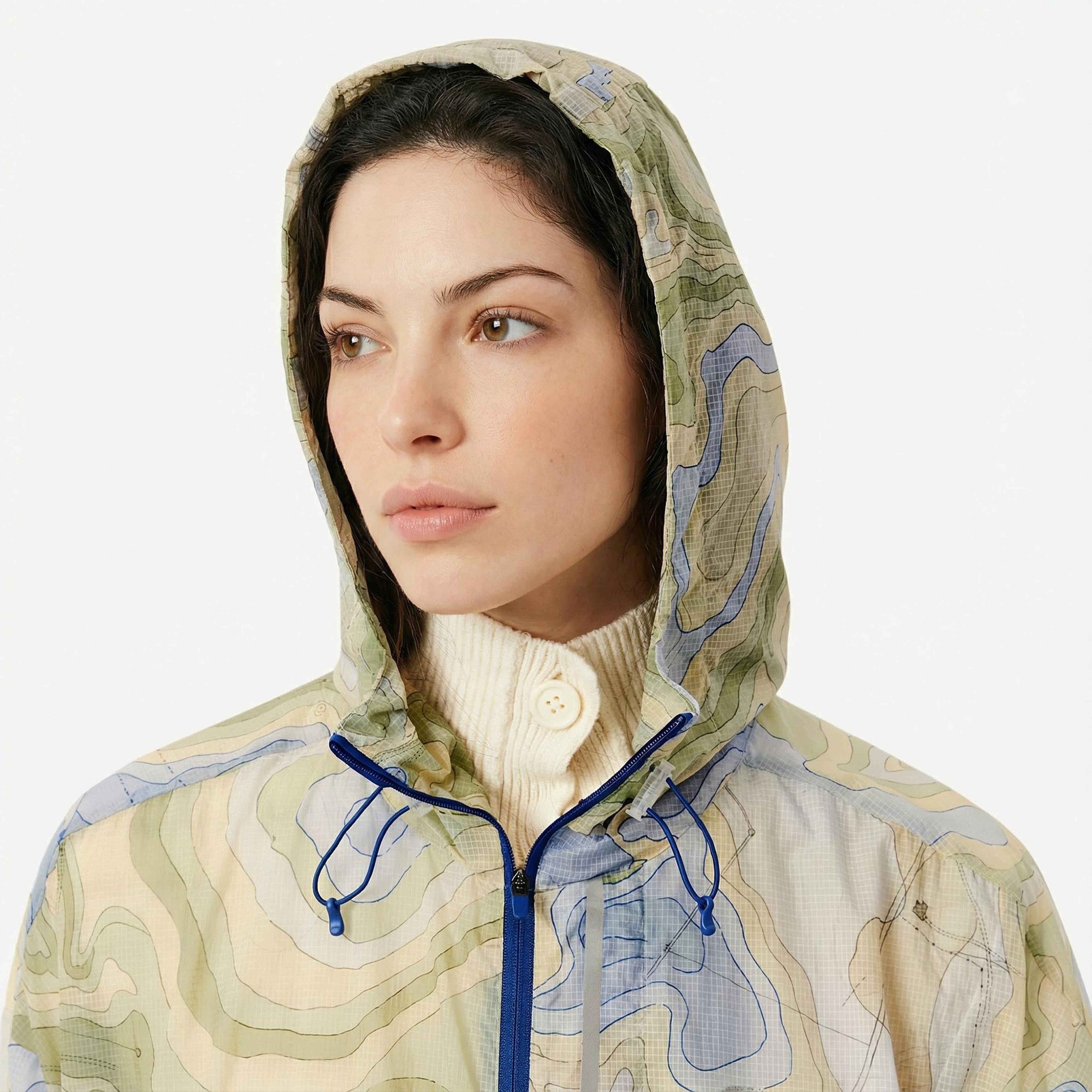 Kadın Oversize Fit Kapüşonlu Renkli Mont