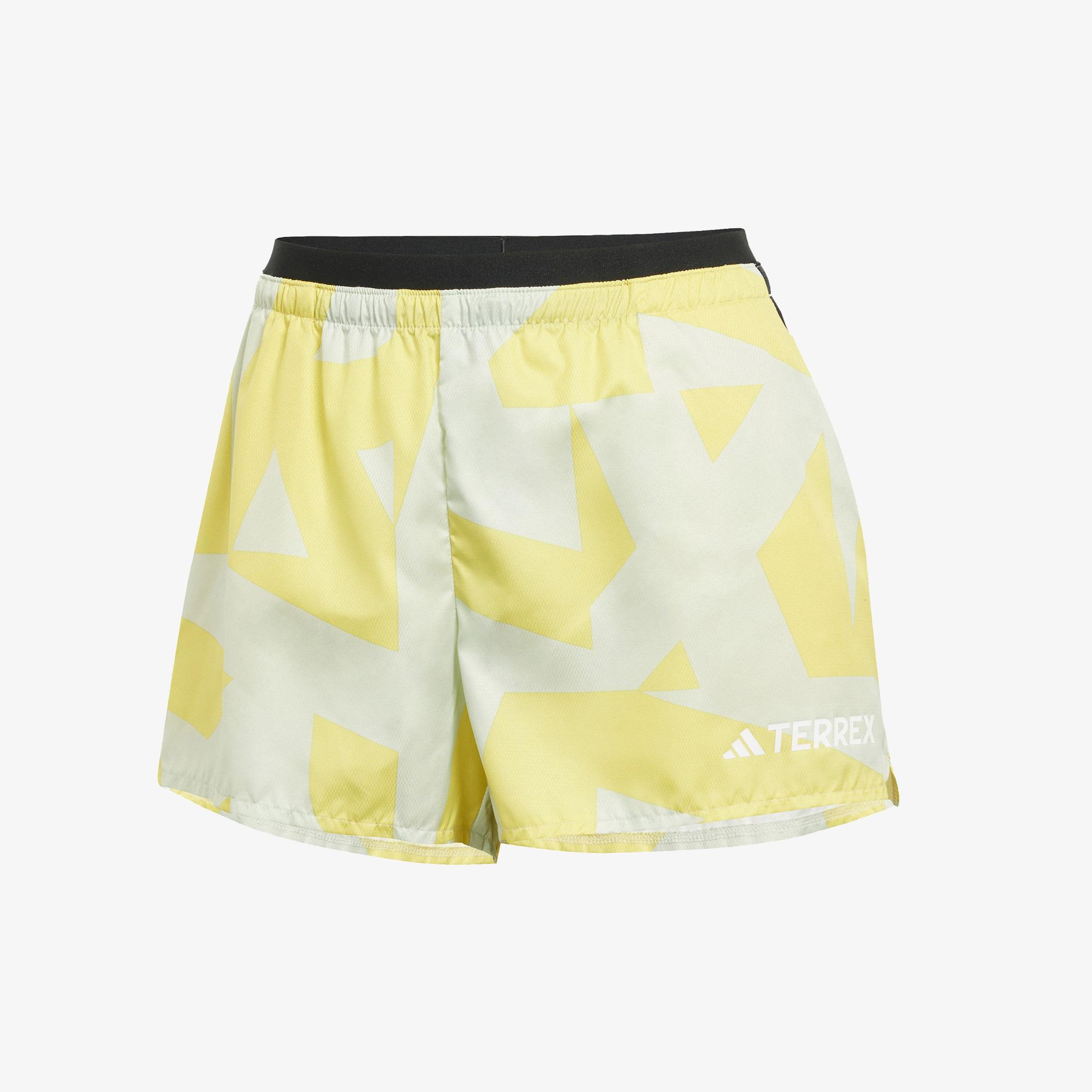 adidas Terrex Multi Light Printed Kadın Sarı Koşu Şortu