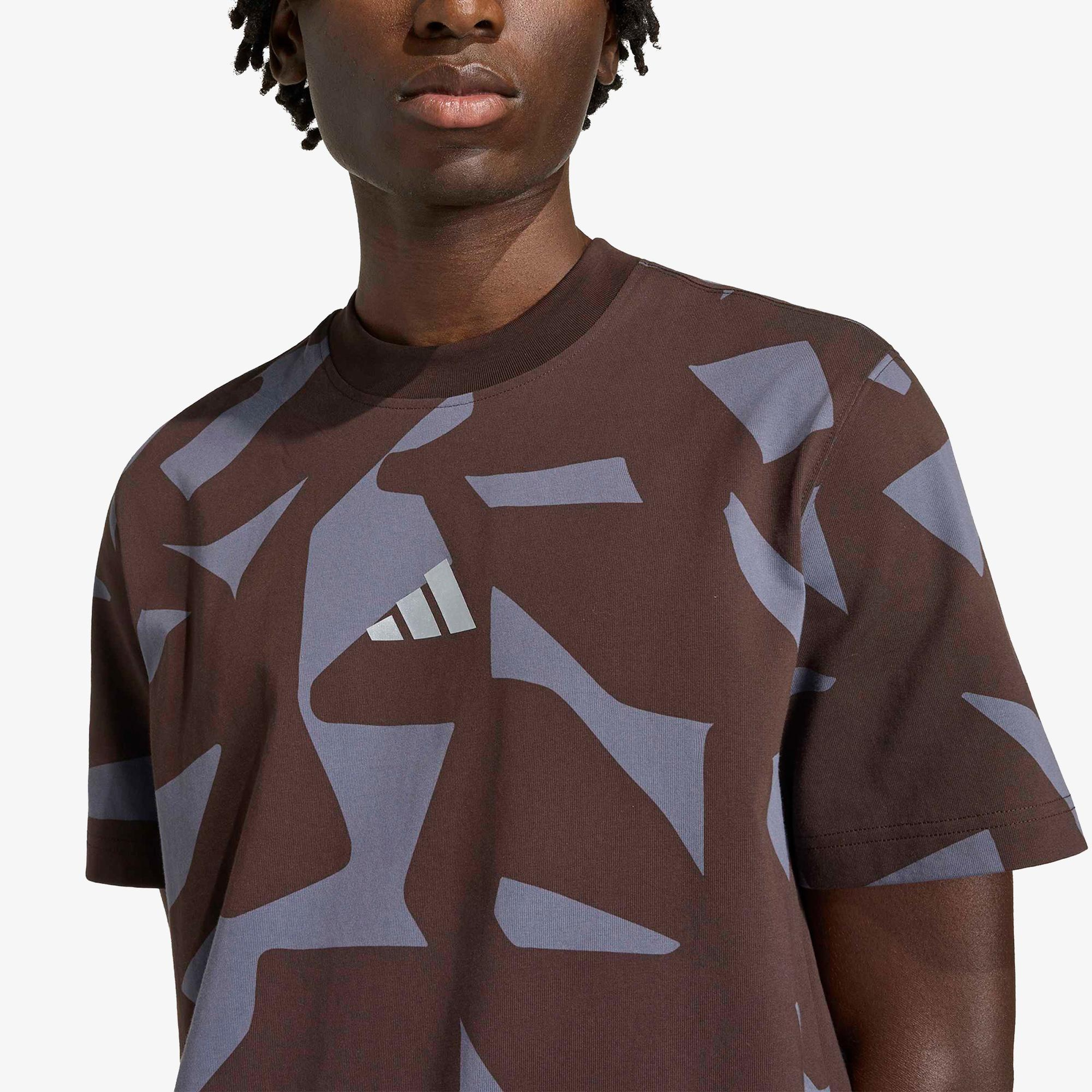 adidas Amg C Ss T Erkek Kahverengi T-Shirt