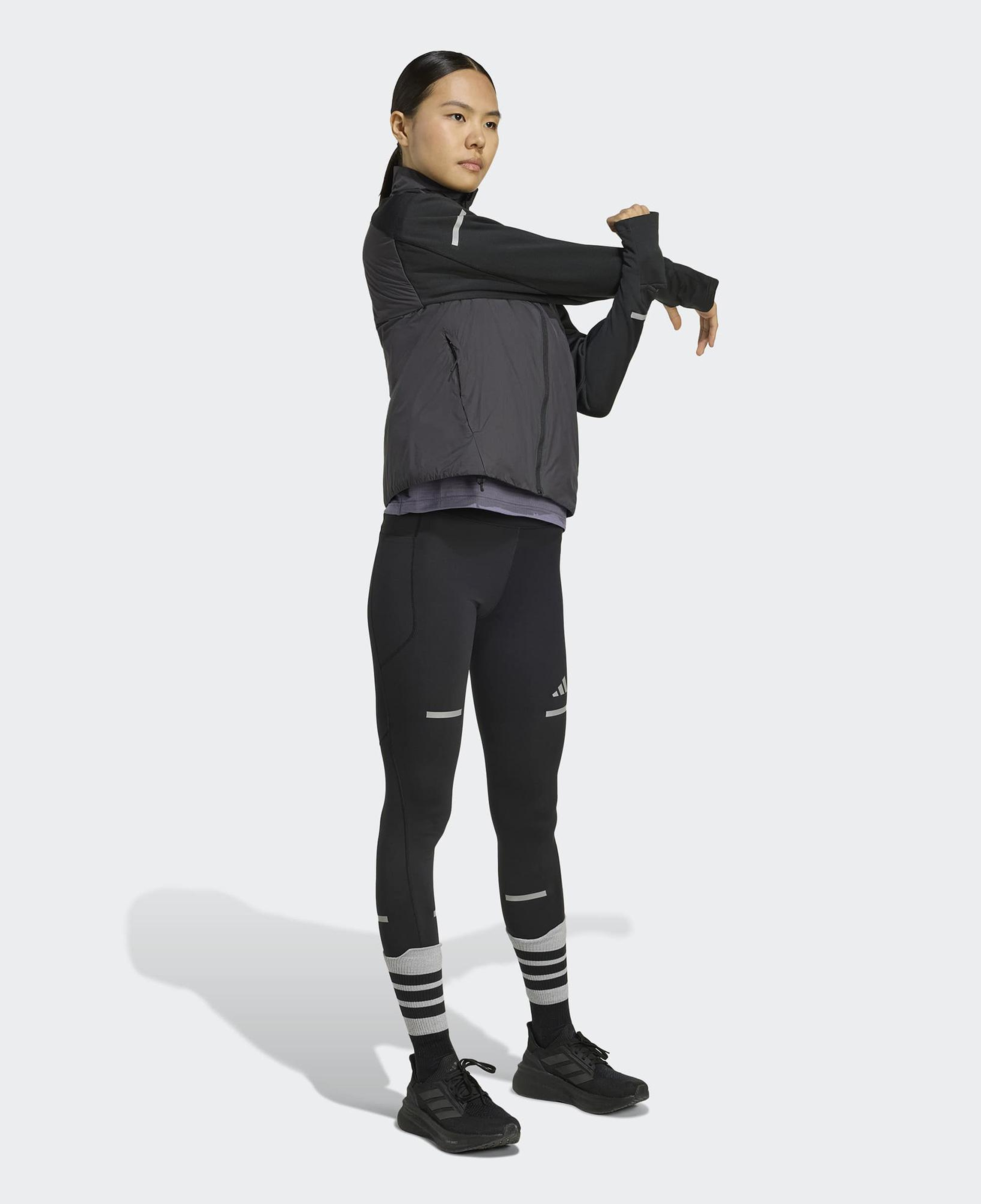 adidas Adi365 Running Climawarm Kadın Siyah Koşu Rüzgarlığı