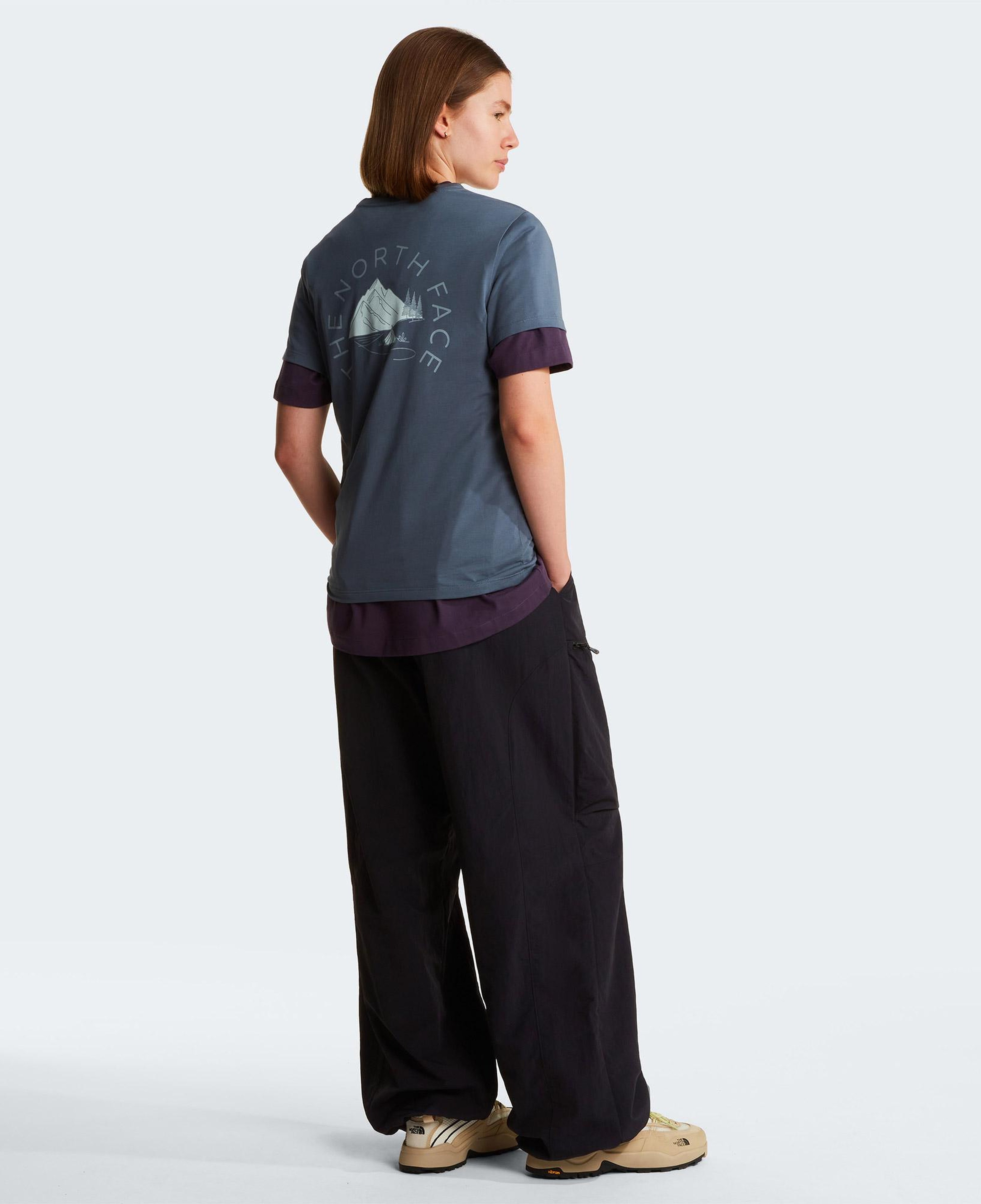 The North Face Monte Regular Kadın Gri T-Shirt