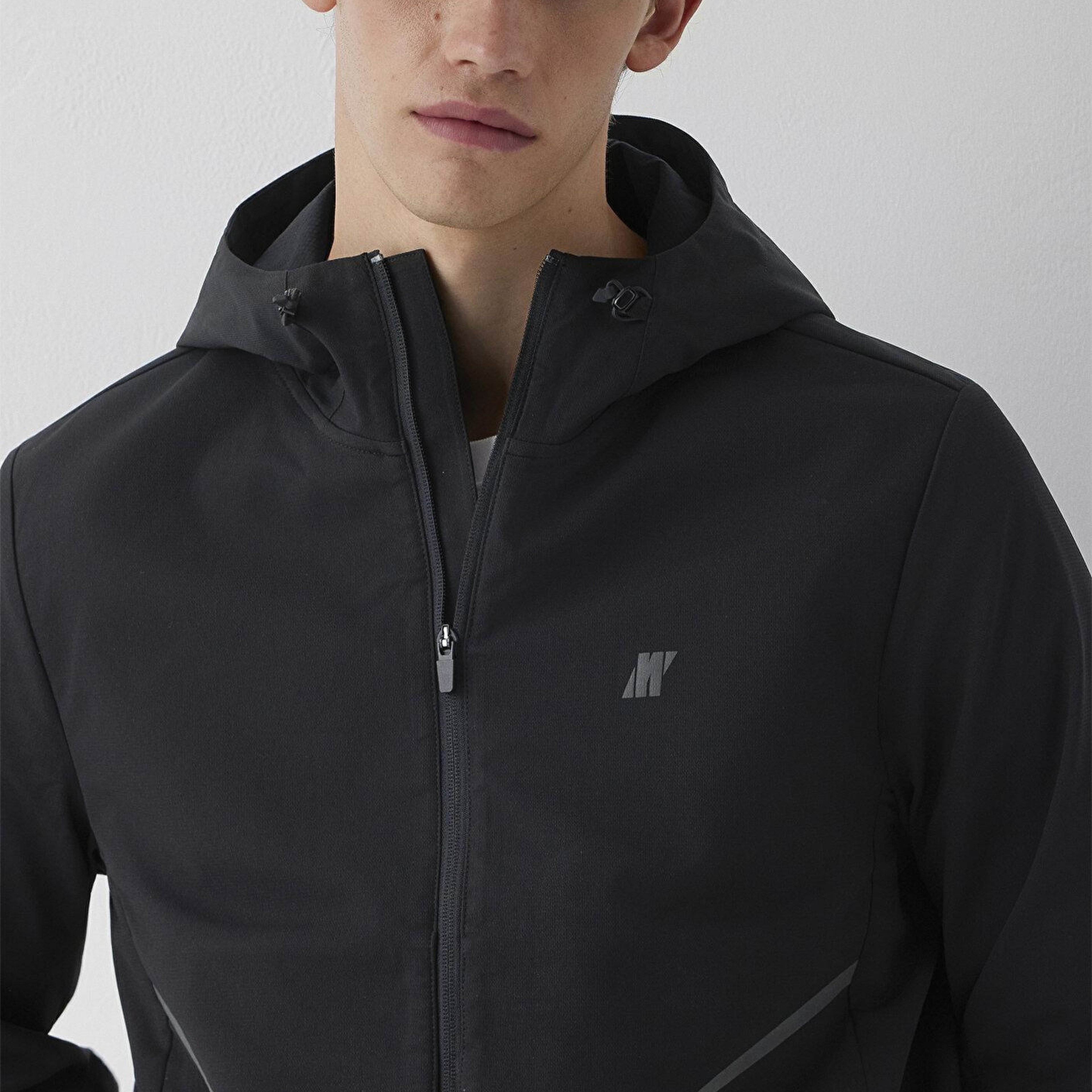 Mavi Su İtici Kapüşonlu Siyah Spandex Ceket Regular Fit / Normal Kesim 0110894-71379