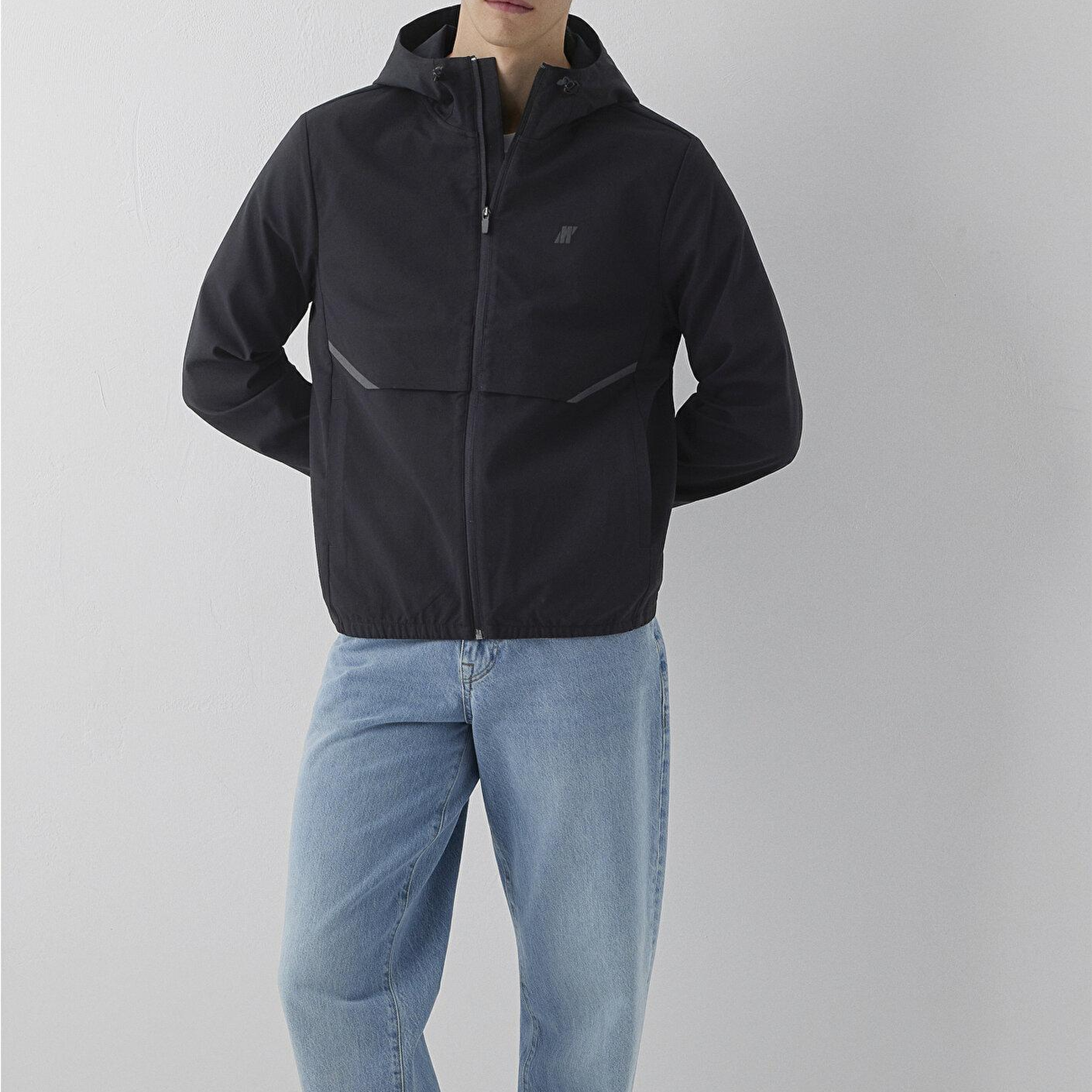 Mavi Su İtici Kapüşonlu Siyah Spandex Ceket Regular Fit / Normal Kesim 0110894-71379