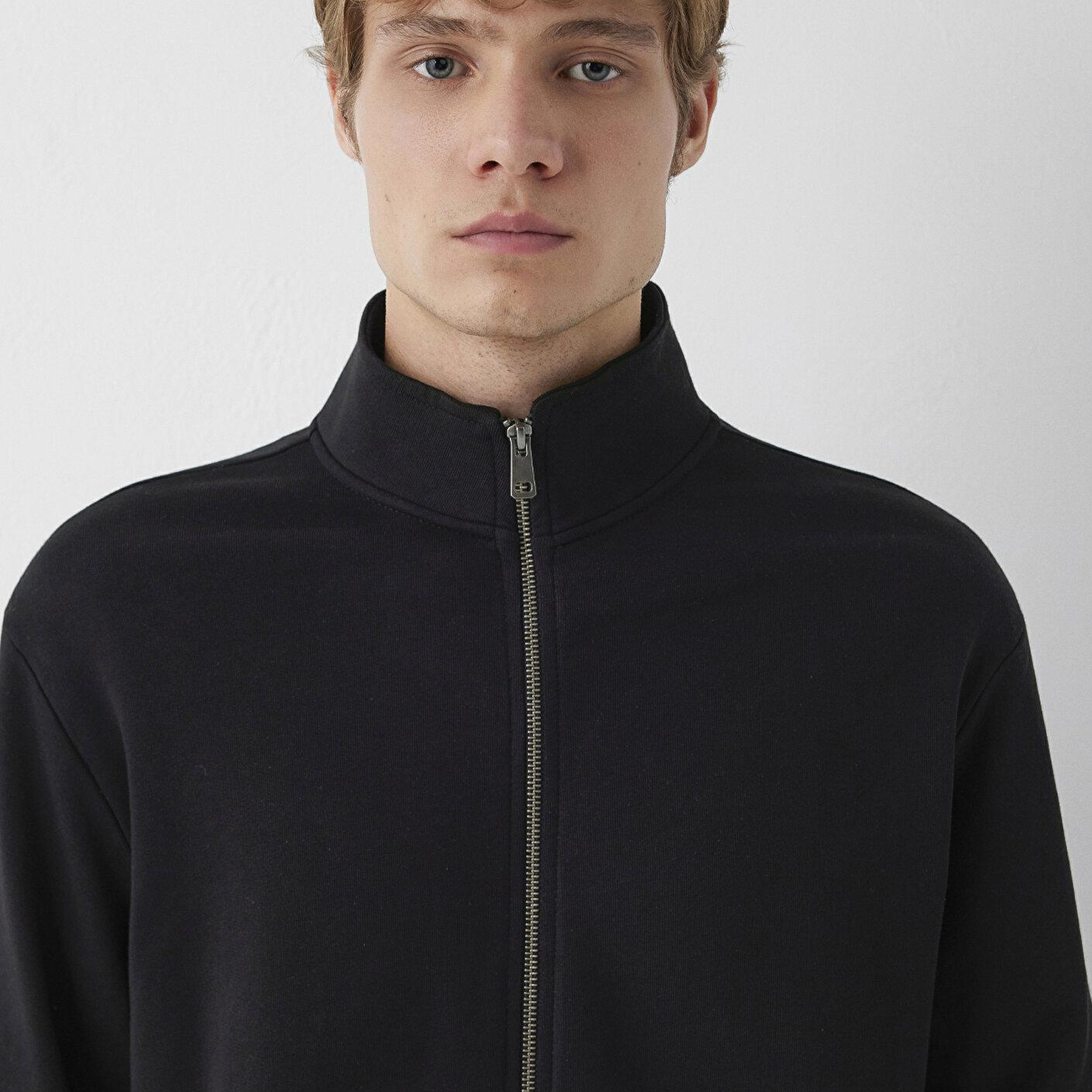 Mavi Fermuarlı Siyah Basic Sweatshirt 0S10621-900