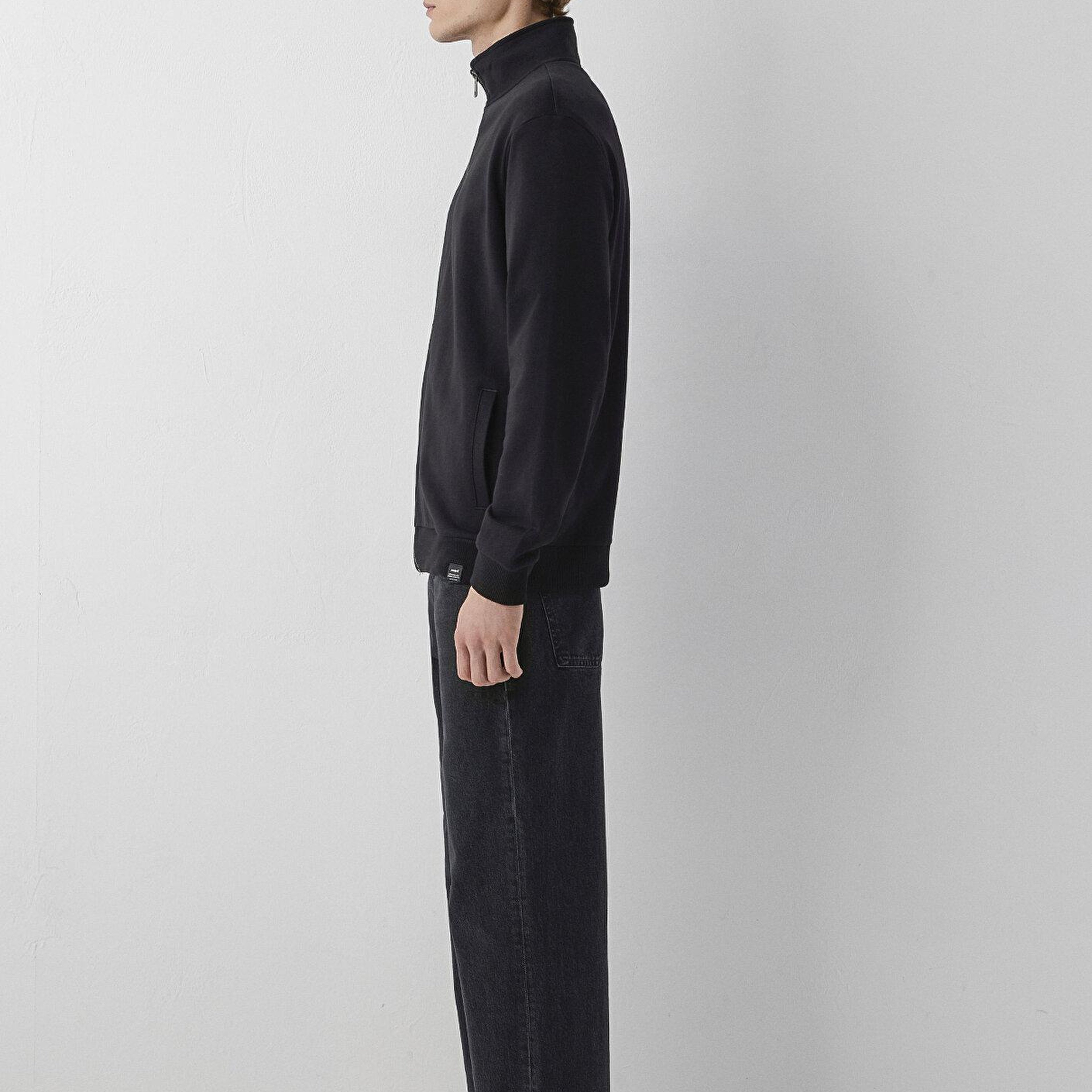 Mavi Fermuarlı Siyah Basic Sweatshirt 0S10621-900
