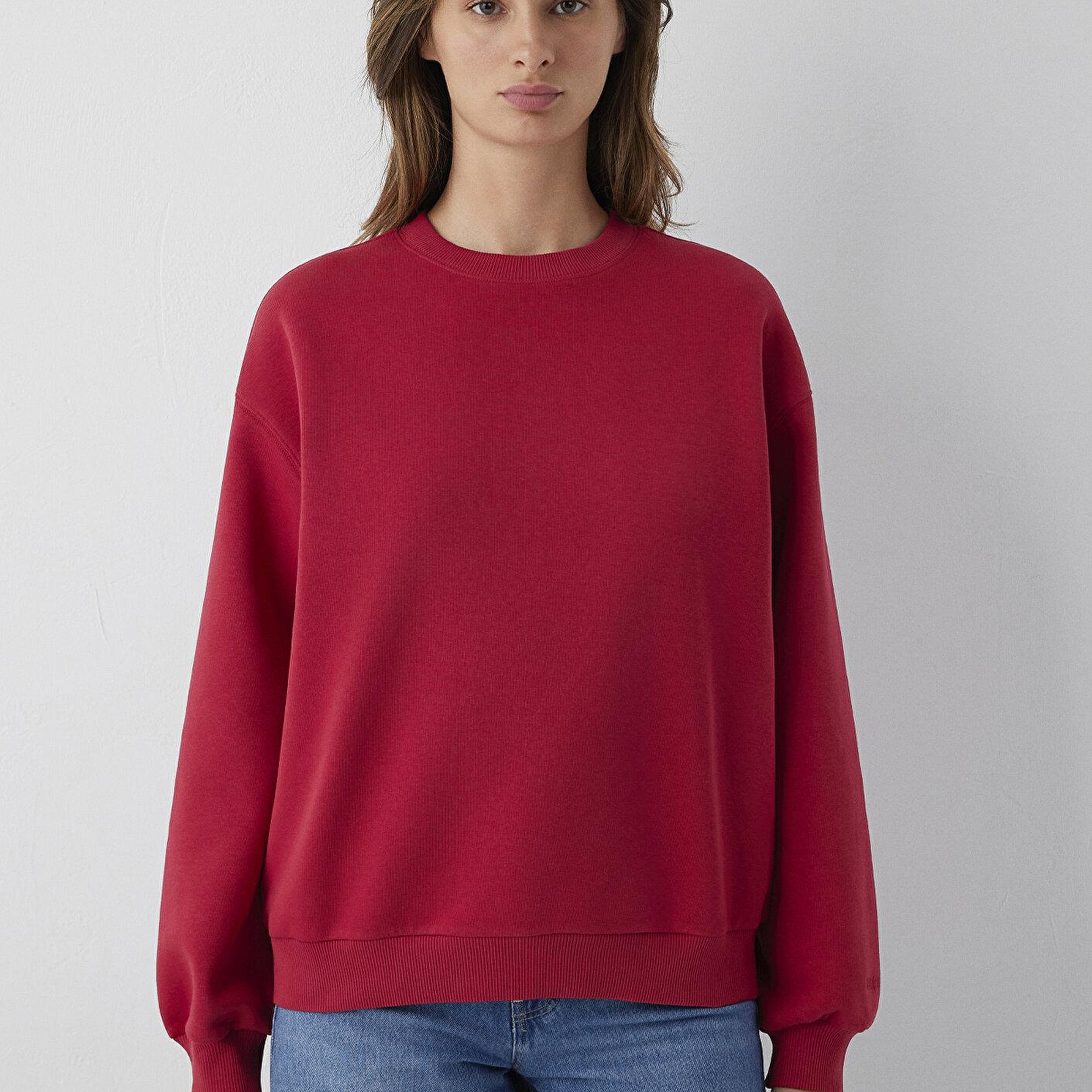 Mavi Bisiklet Yaka Kırmızı Basic Sweatshirt 1610198-70391