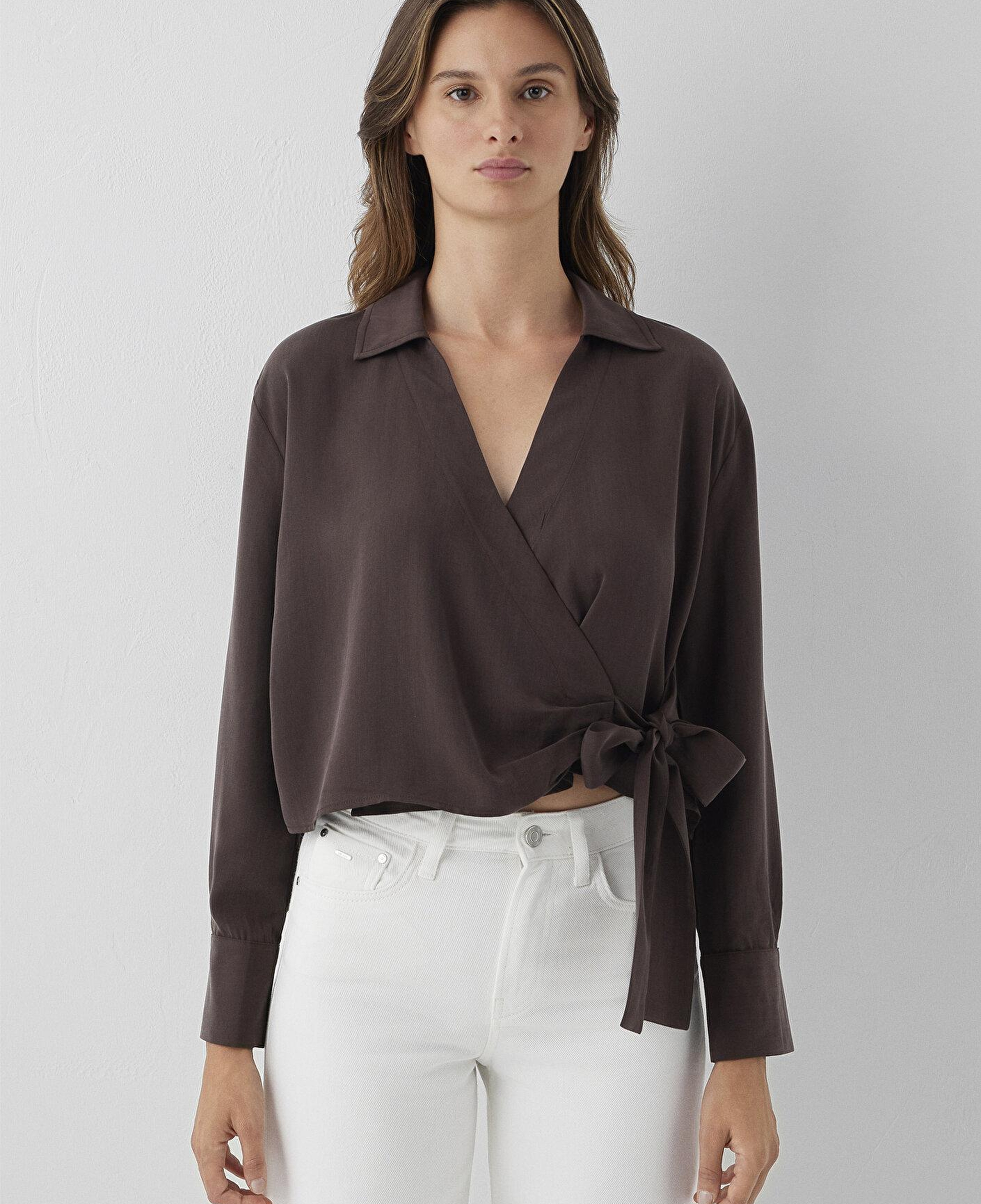 Mavi (Tencel TM) Lyocell Çapraz Bağlamalı Kahverengi Bluz 1211581-70236