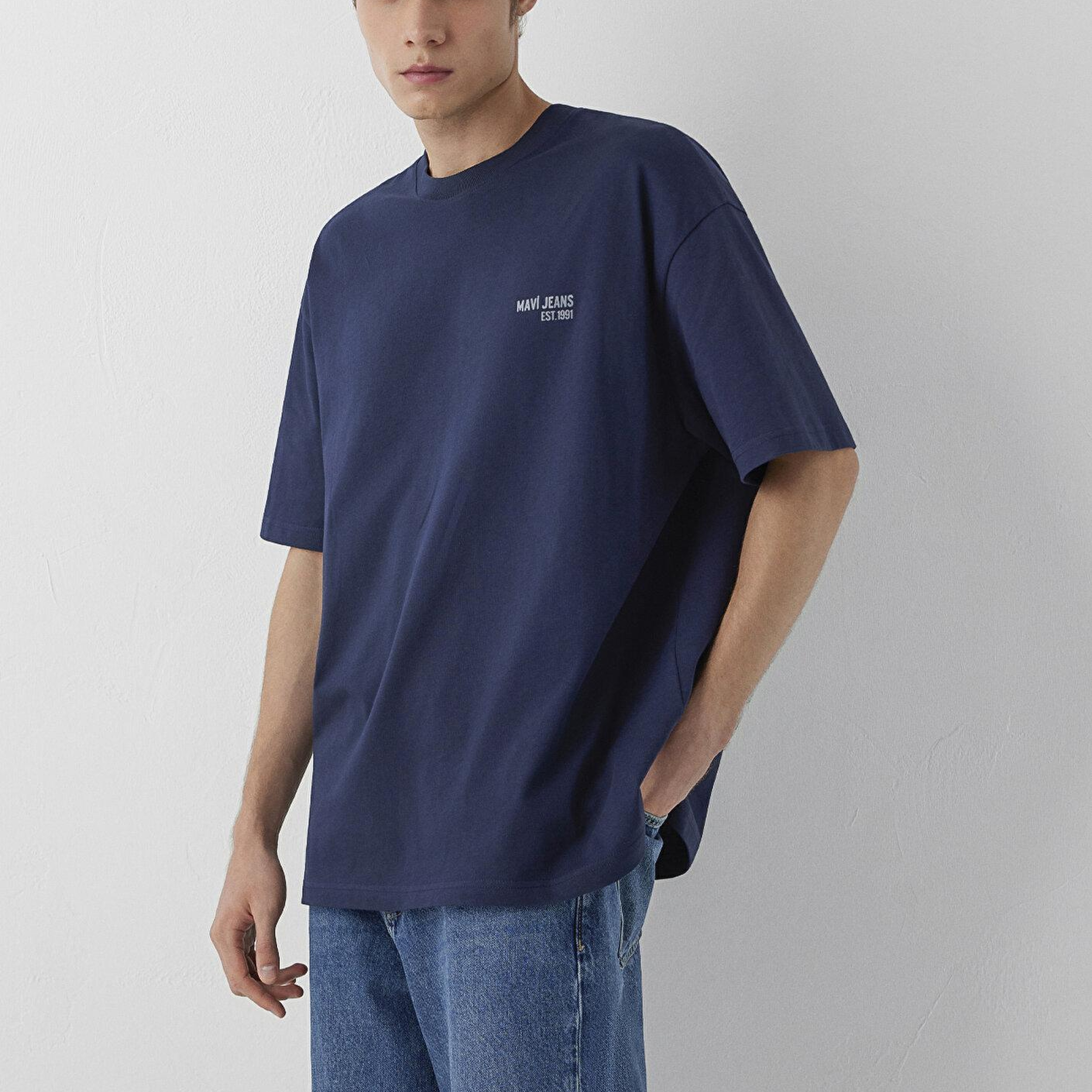 Mavi Mavi Jeans Lacivert Tişört Oversize / Geniş Kesim 0613676-70490