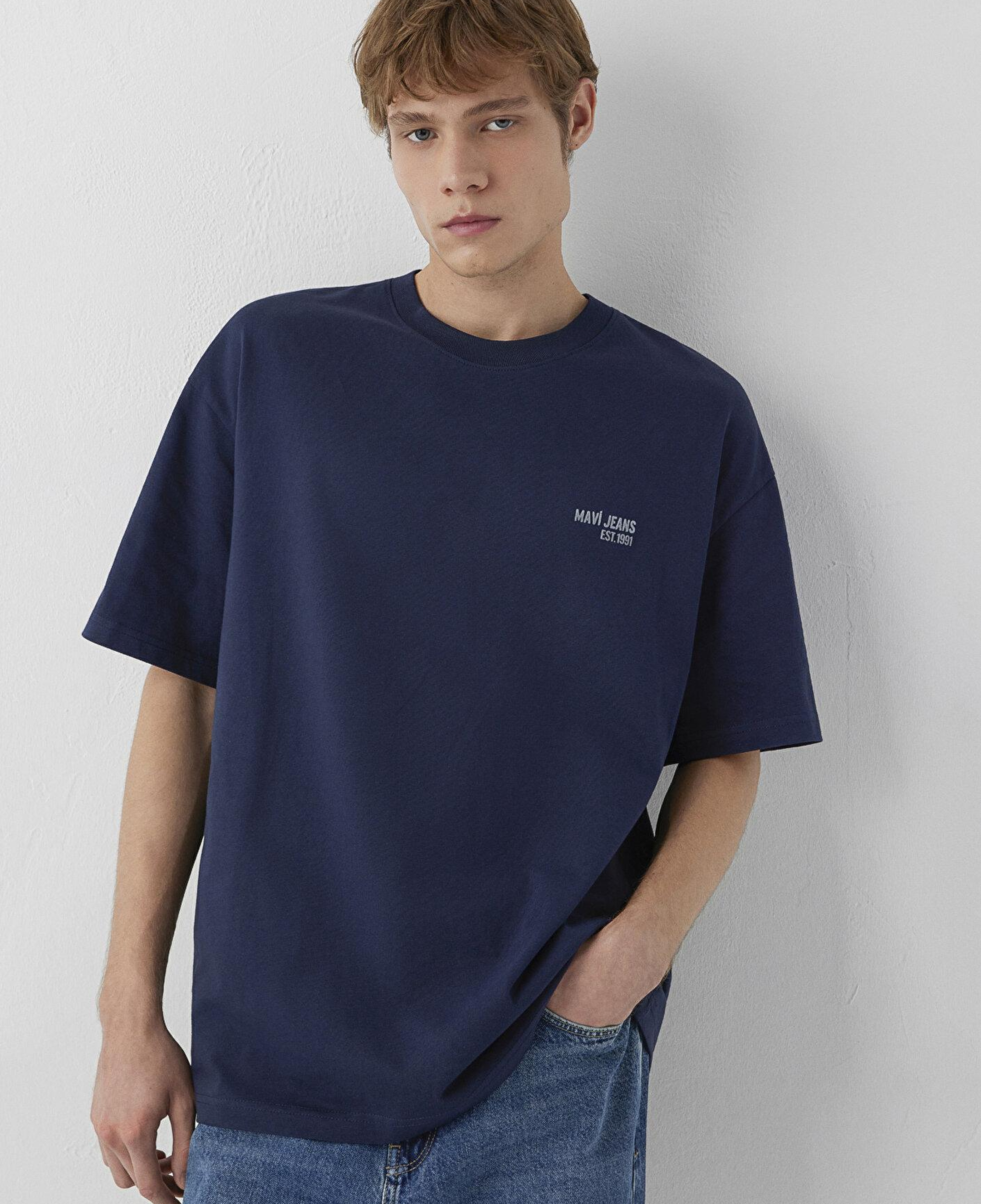 Mavi Mavi Jeans Lacivert Tişört Oversize / Geniş Kesim 0613676-70490