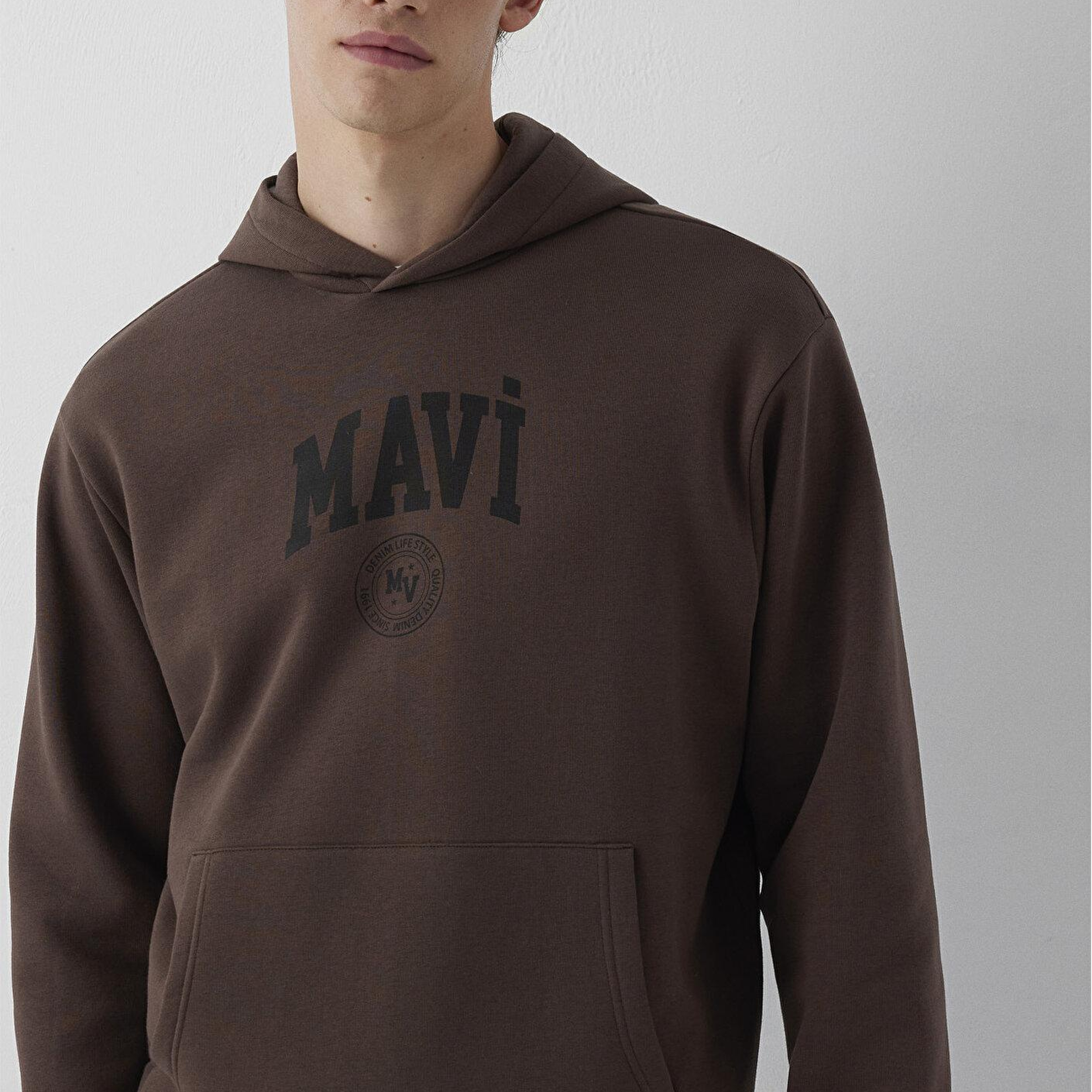 Mavi Mavi Logo Baskılı Kapüşonlu Kahverengi Sweatshirt 0S10646-71603