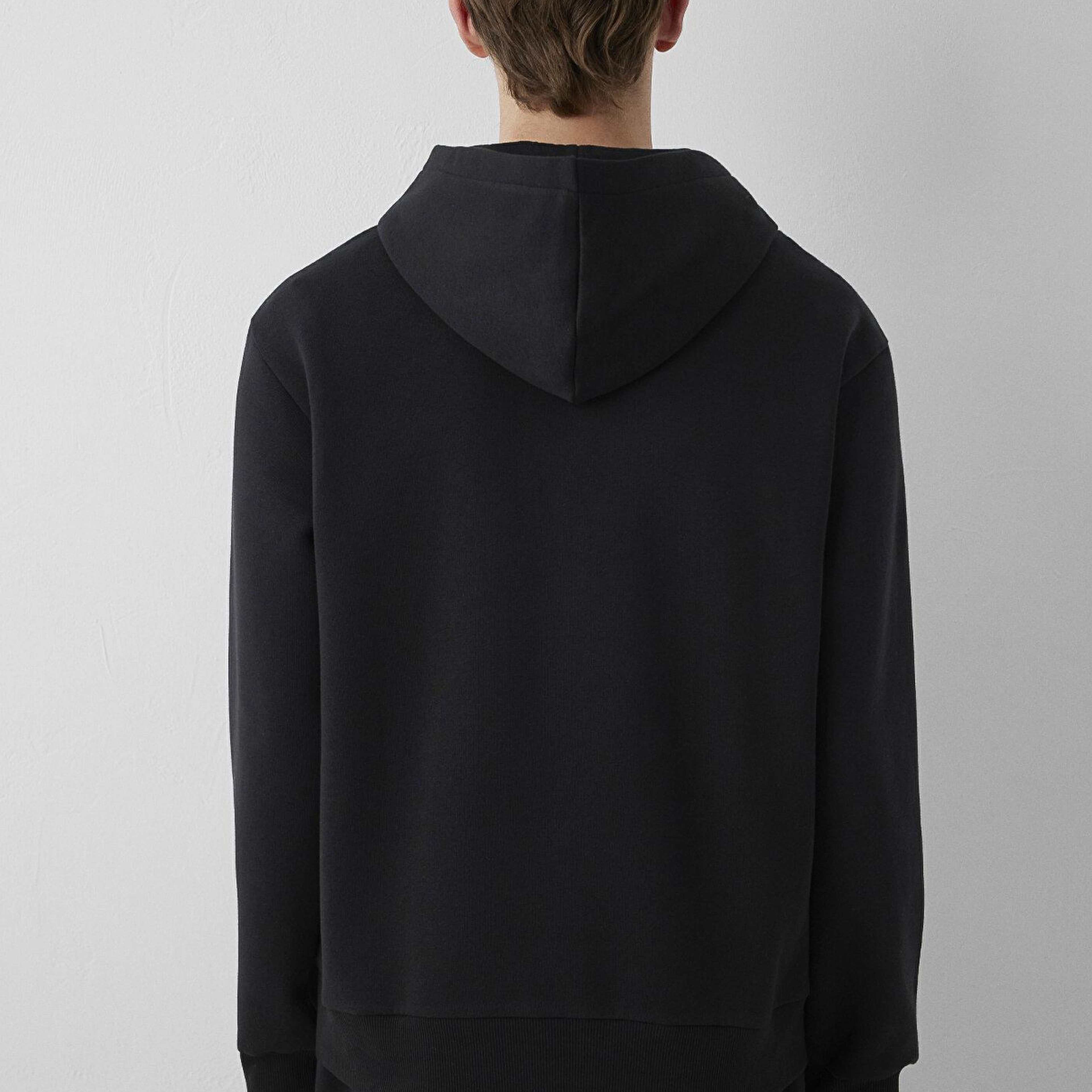 Mavi Mavi Logo Baskılı Kapüşonlu Siyah Sweatshirt 0S10646-900