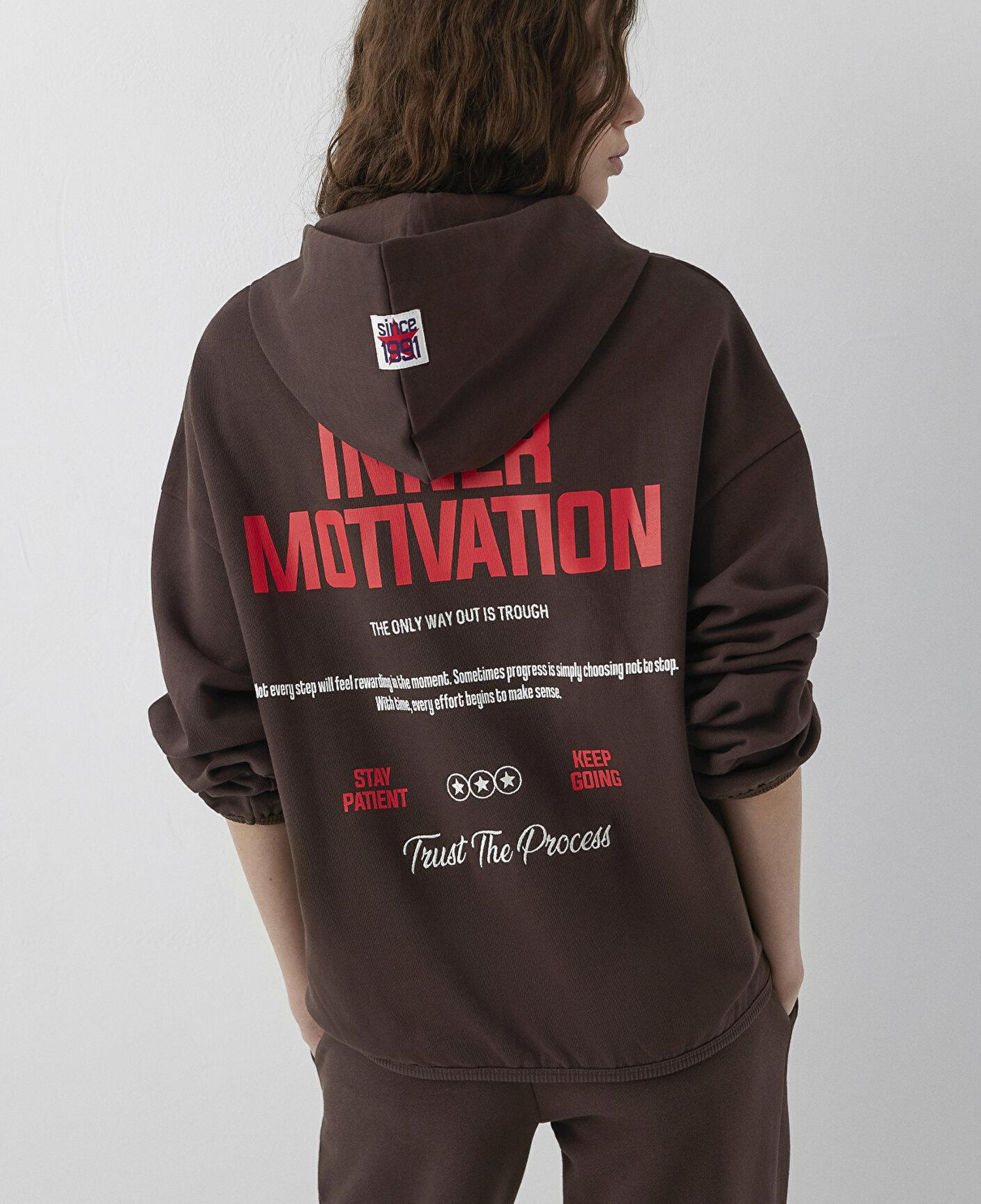 Mavi Kapüşonlu Kahverengi Sweatshirt 1S20081-70236